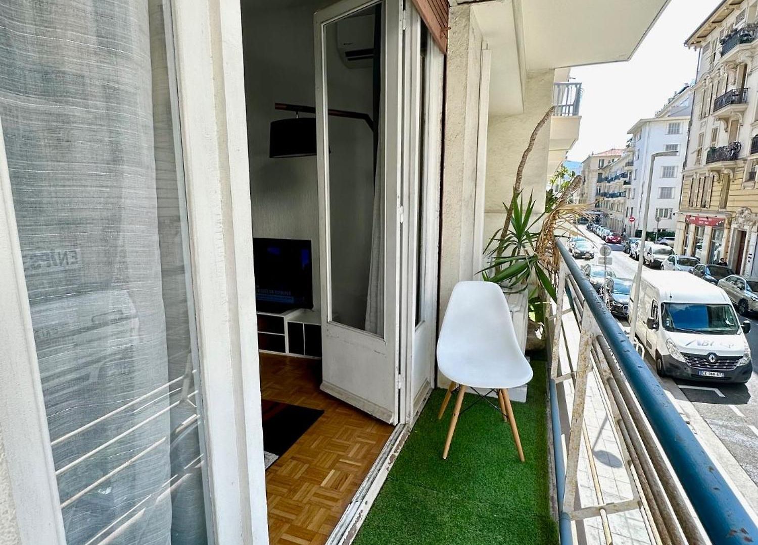 T2 53m2 Quartier Liberation Proche Arret De Tram Apartment *