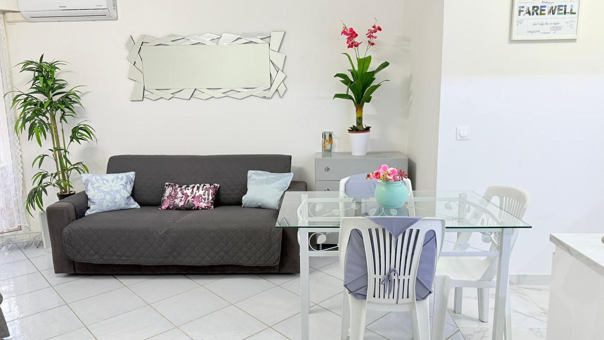 Place Close To The Ac Air , Wi Fi, Parking Appartement Nice