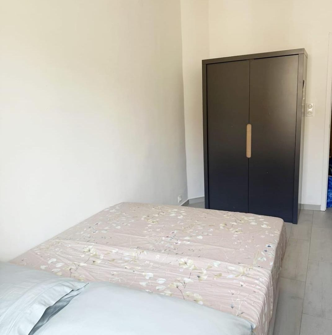 Appartement Hyper Centre De - 3 Pièces *