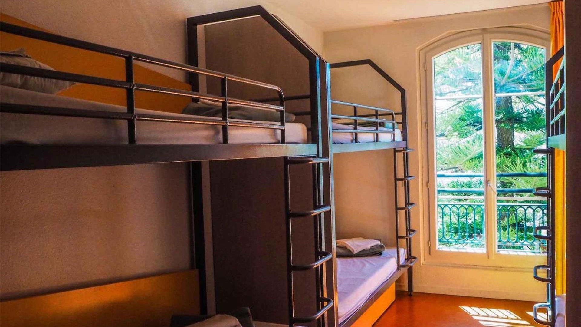 Hi Les Camélias Auberge de jeunesse