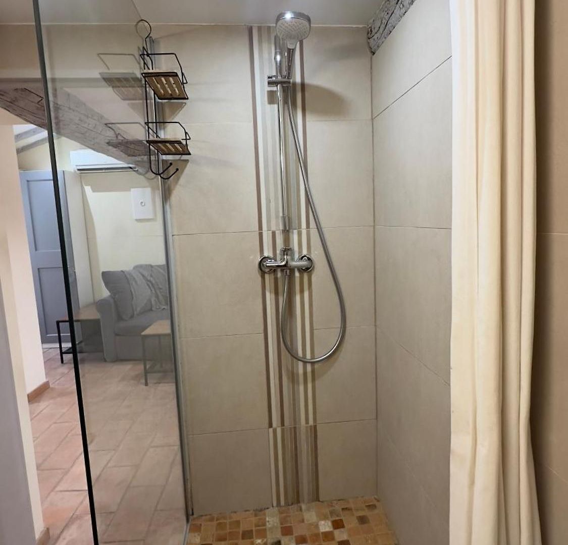 Vieille Neuf Et Cosy, Deux Chambres, 6 Couchages Apartment Nice