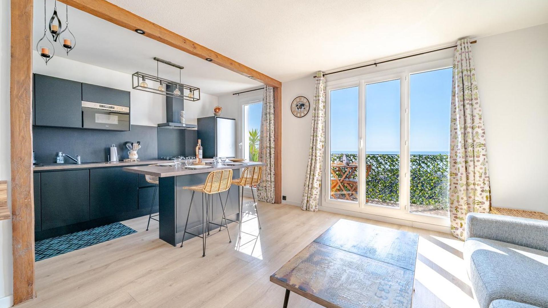 Panoramic Sea View Of The French Riviera, Parking *