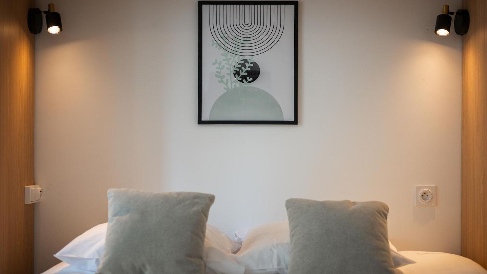 Chic 2-room - Place Du Pin * Nice