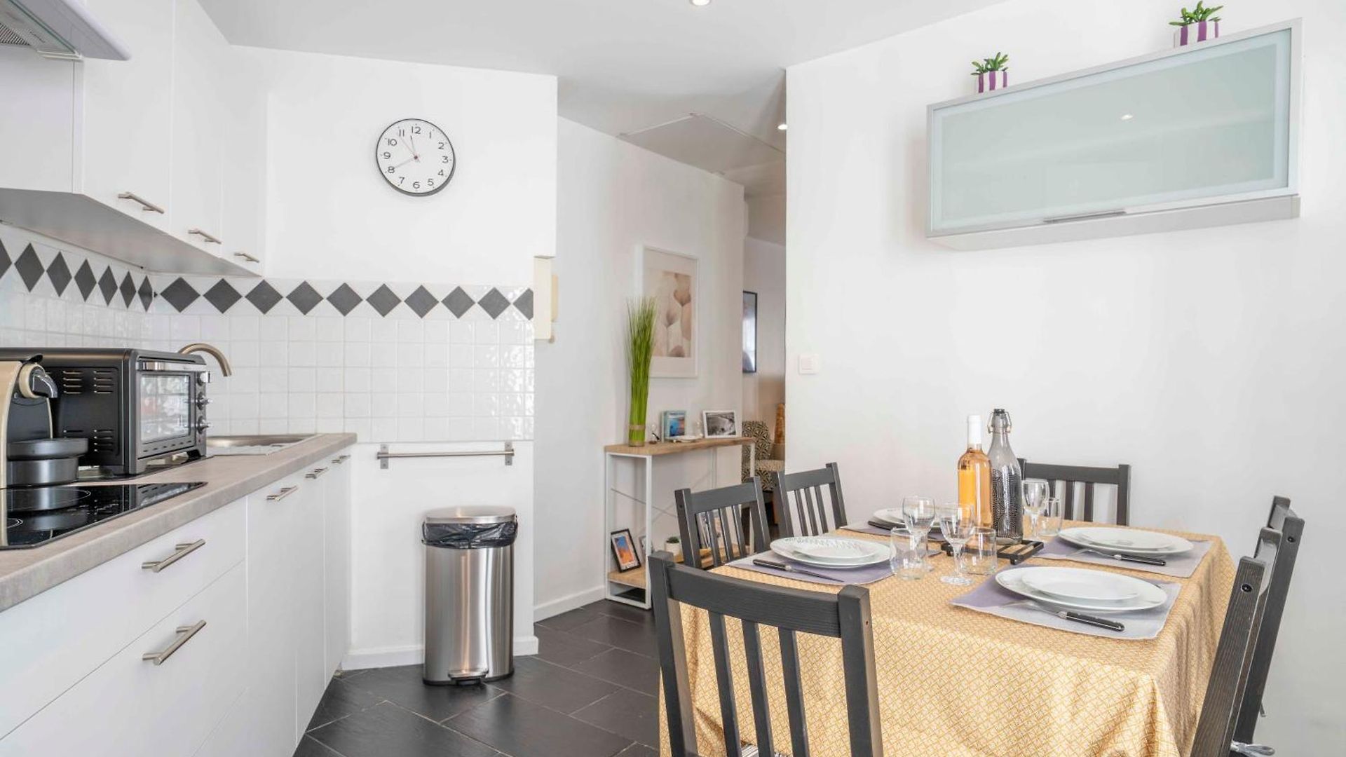 Modern And Elegant, Air-conditioned, Centre - Hdp2 Appartement *