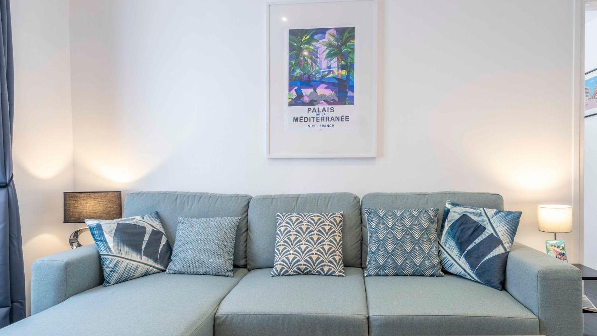 Modern And Elegant, Air-conditioned, Centre - Hdp2 Appartement
