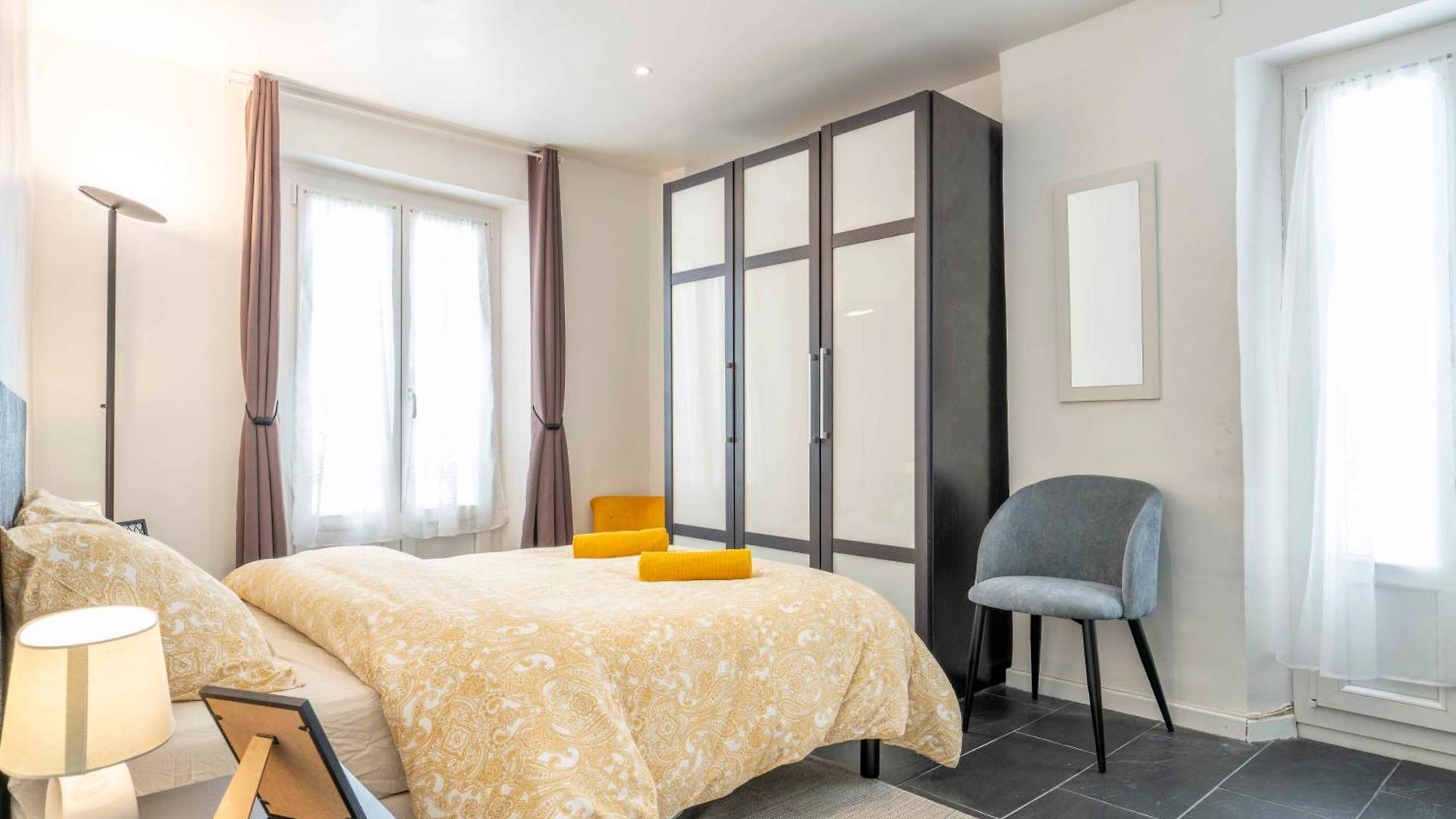 Modern And Elegant, Air-conditioned, Centre - Hdp2 Appartement