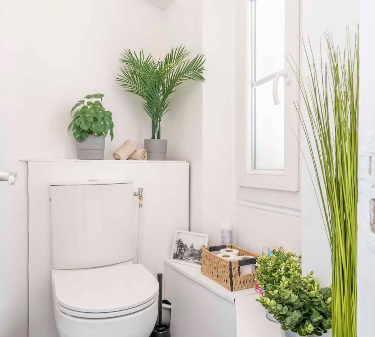 Modern And Elegant, Air-conditioned, Centre - Hdp2 *