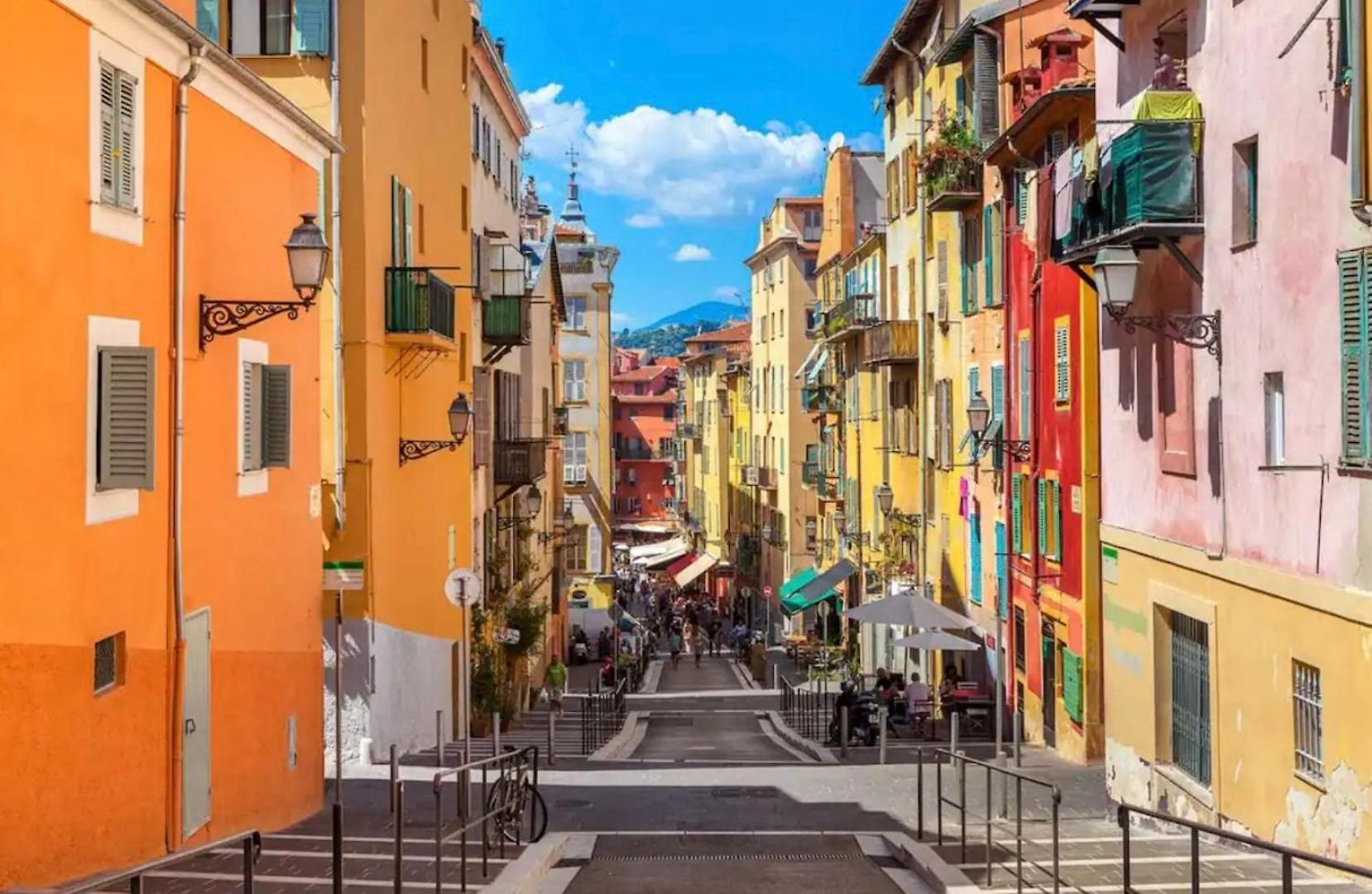 Centre - Climatisation - Calme - Cuisine - Wifi - Tramway Apartment *