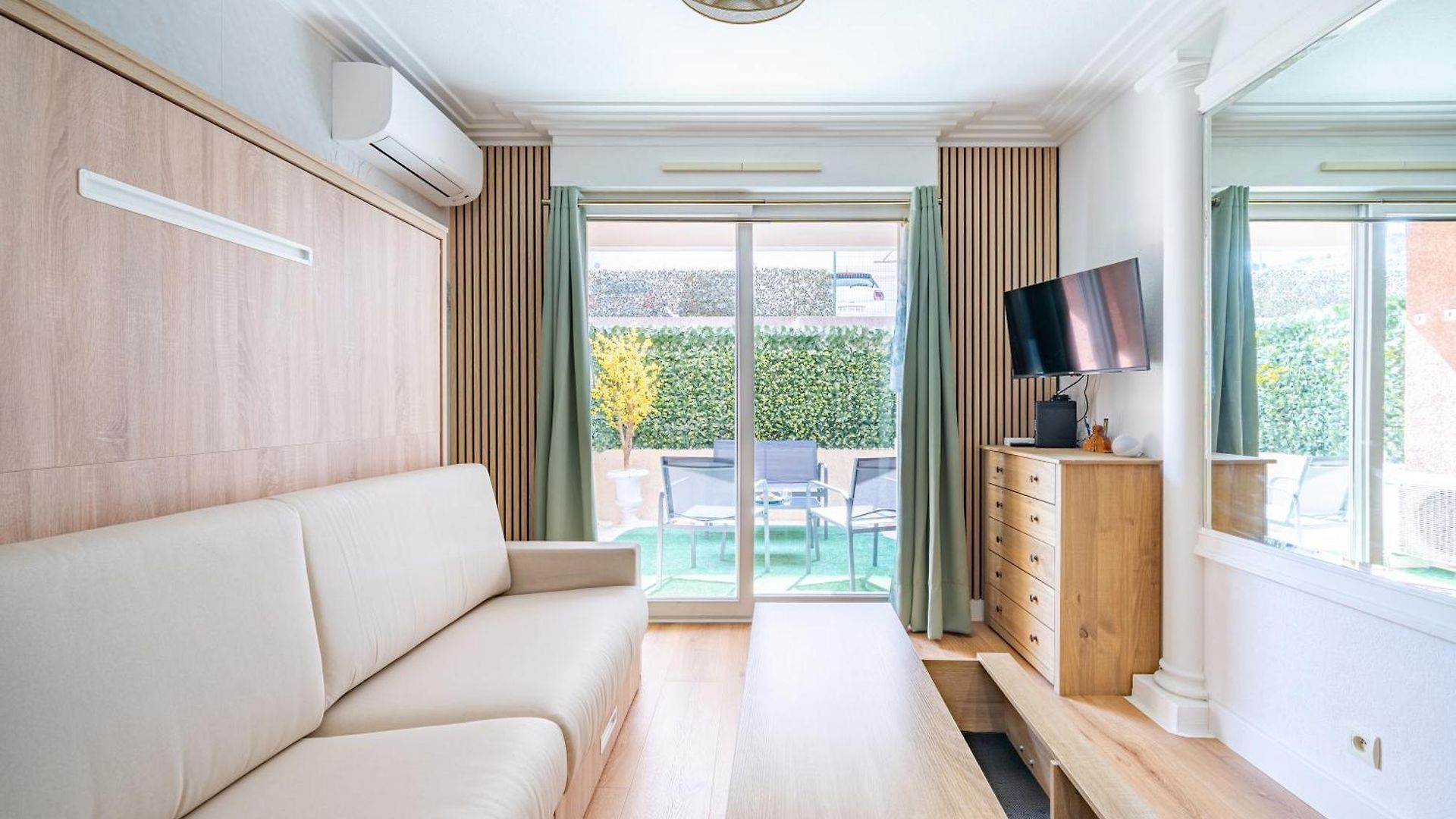 Appartement Jardin Parking Et Clim