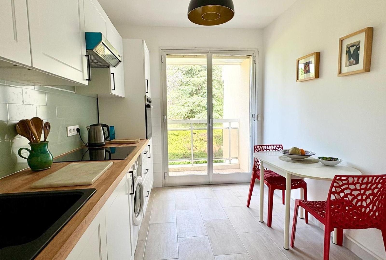 Quiet Flat With View And Swimming Pool Appartement