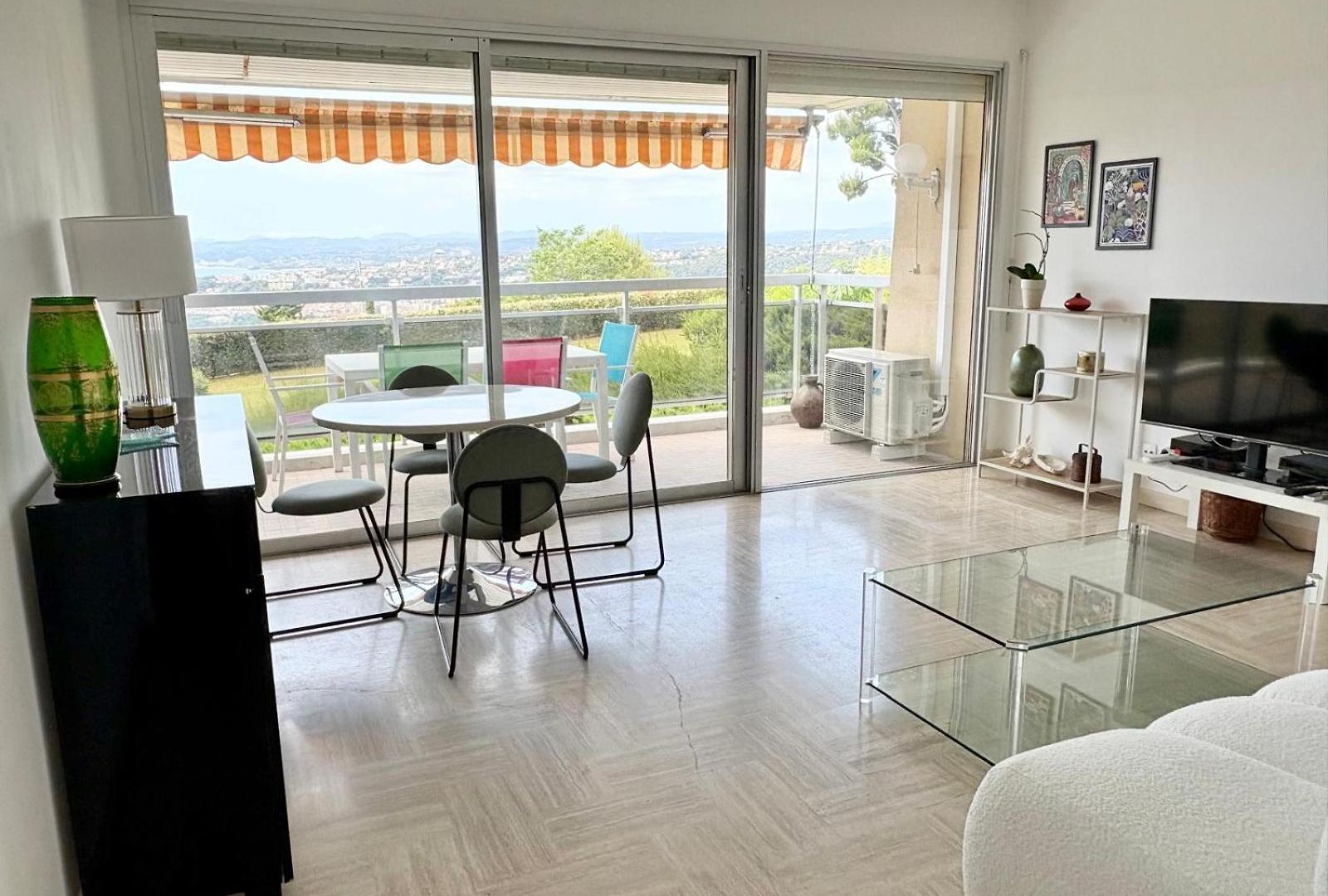 Quiet Flat With View And Swimming Pool Appartement *