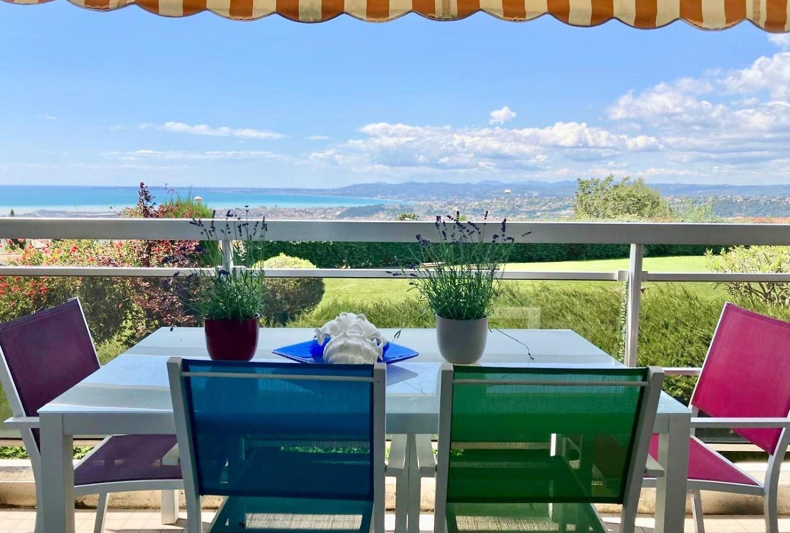 Quiet Flat With View And Swimming Pool Appartement Nice
