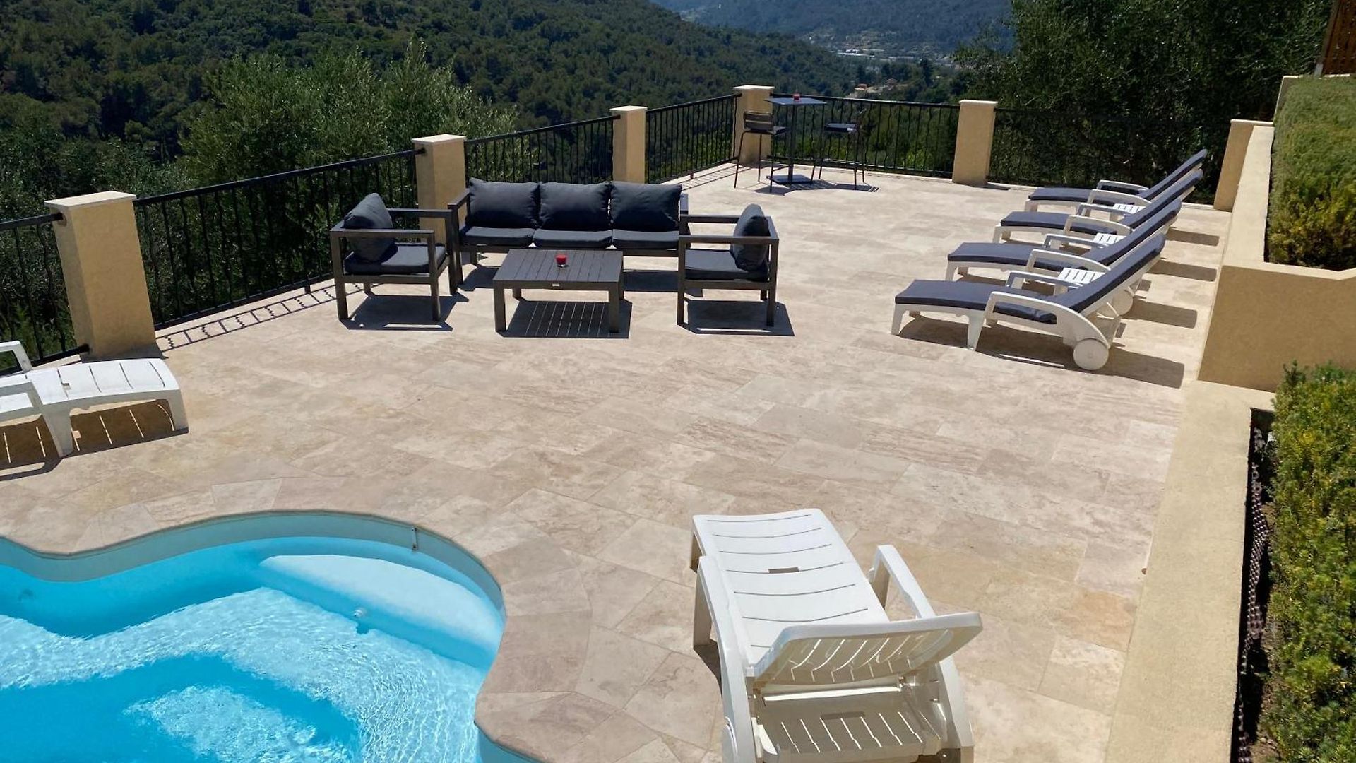 Villa Avec Piscine Chauffee Collines Nice