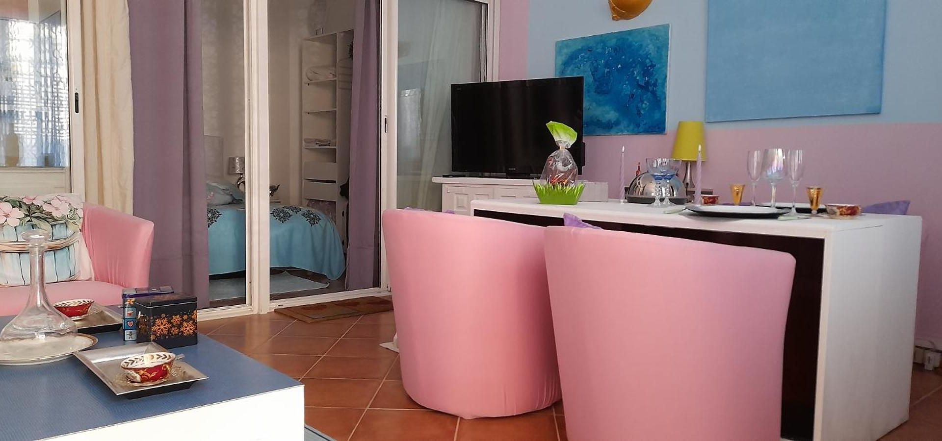 Exclusive Dans 2 Pieces 40 M2 Atypique Original Dans Grande Structure Type D'hote 80 M2 200 M Promenade Des Sejour Couette-café