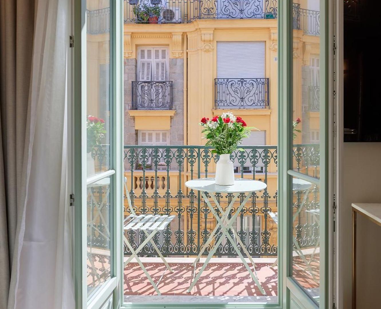 9 Alberti Centre 4* Nice