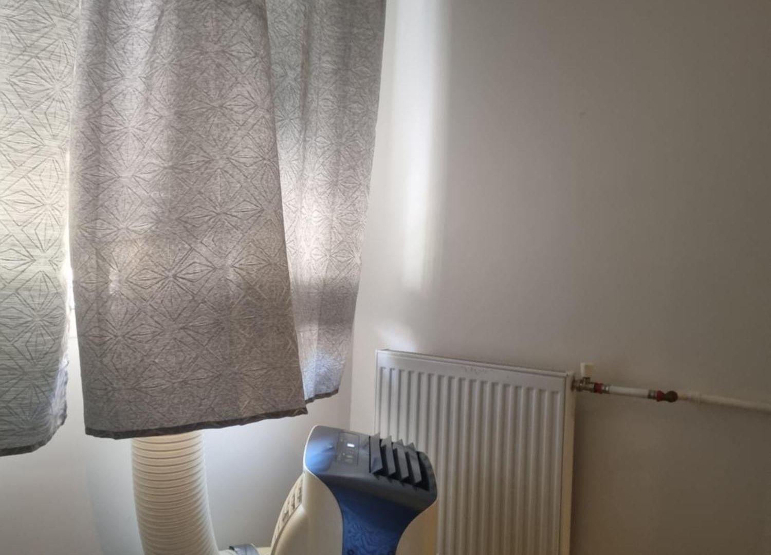 Grand Appartement, 2 Ou 3 Ou 4 Pieces, Tramway Sur Place, Proche Gare Sncf St Augustin 900 Metre , Aeroport 1200 Metre, Ou Allianz Riviera 10 Min, Palais Nikaia 2 Min , Supermarche Sur Place, Parking Possible Si Disponible Ou Payant A 1000 Metr Apartment *