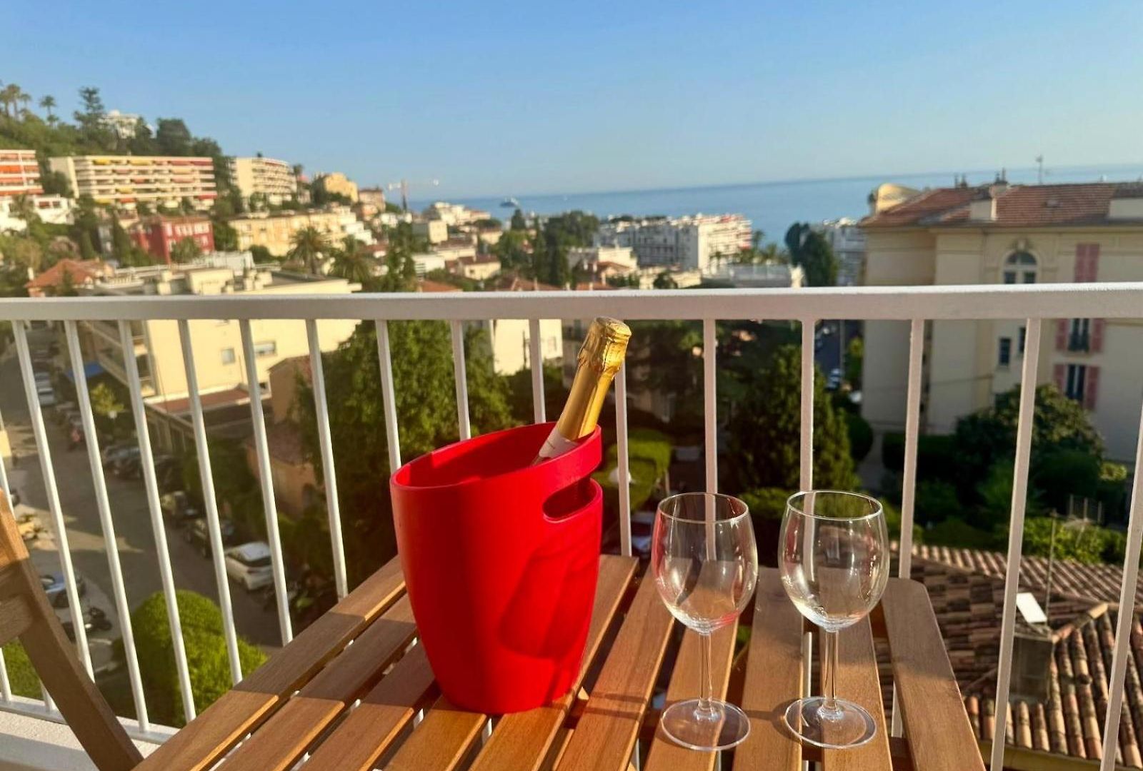 Appartement Vue T2 Cosy, à Pied 3 Mins, Coucher De Soleil, Parc Privé