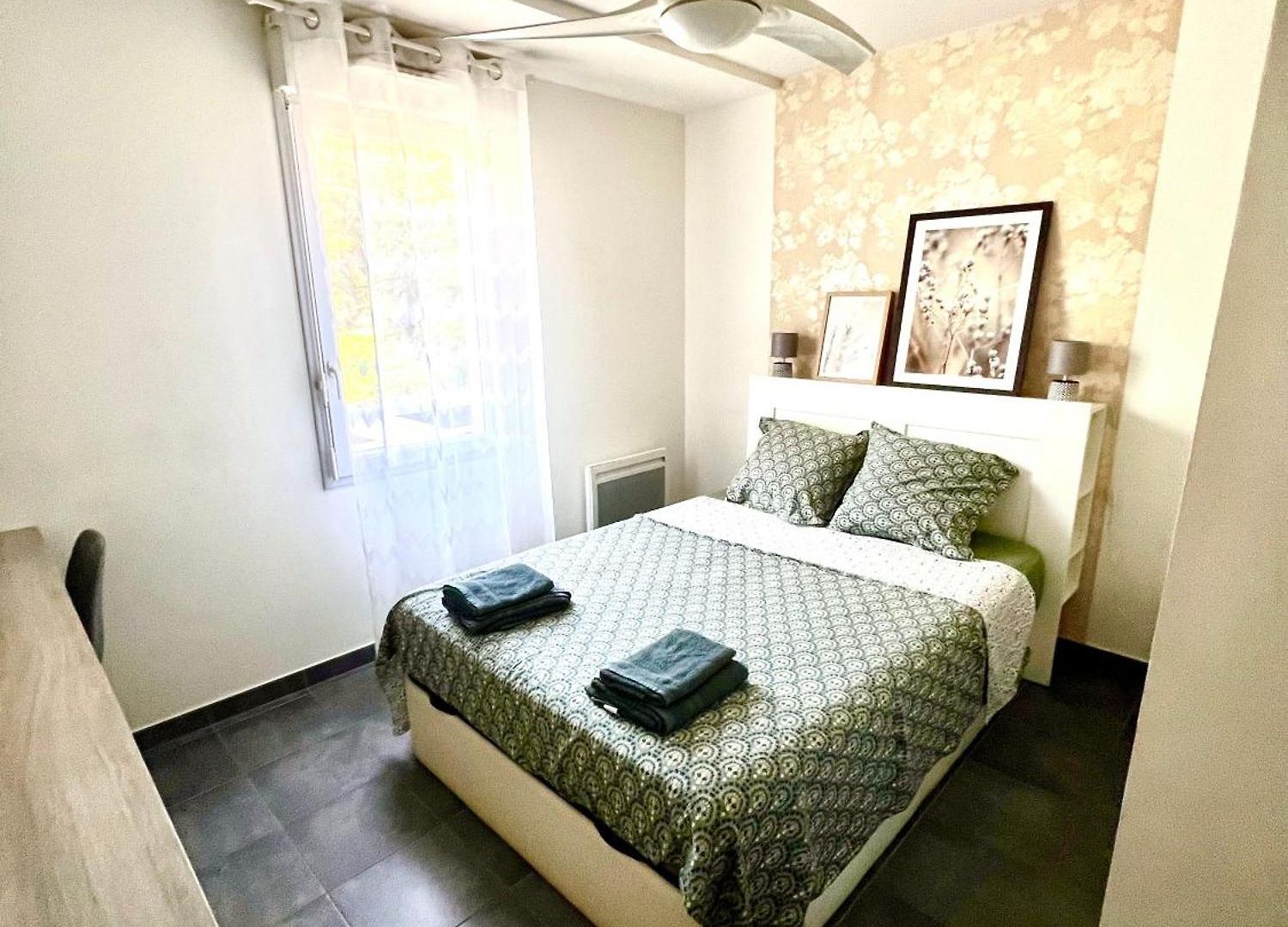 Appartement 2-room Apartment, Bright Balcony *
