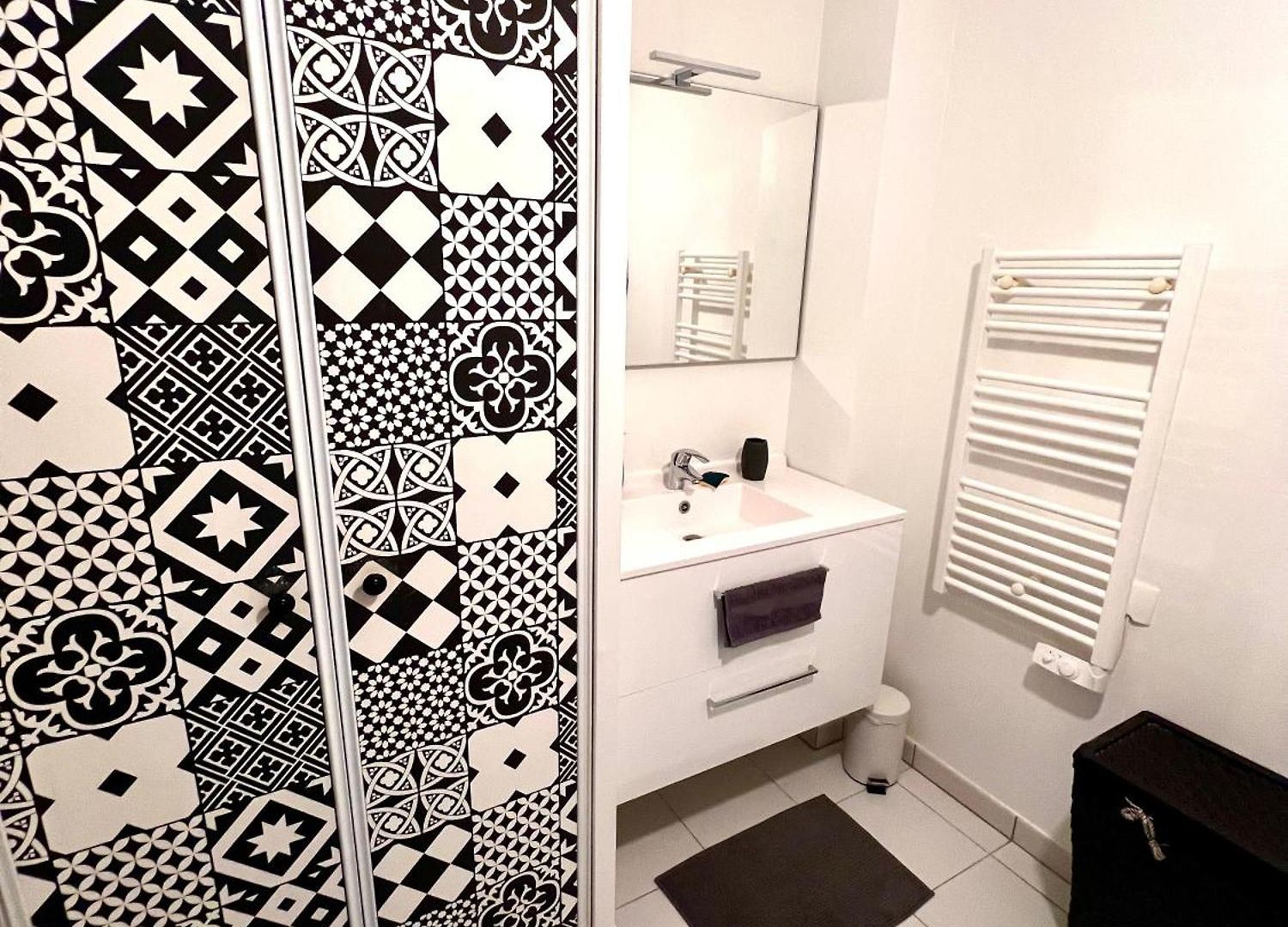 2-room Apartment, Bright Balcony * Nice
