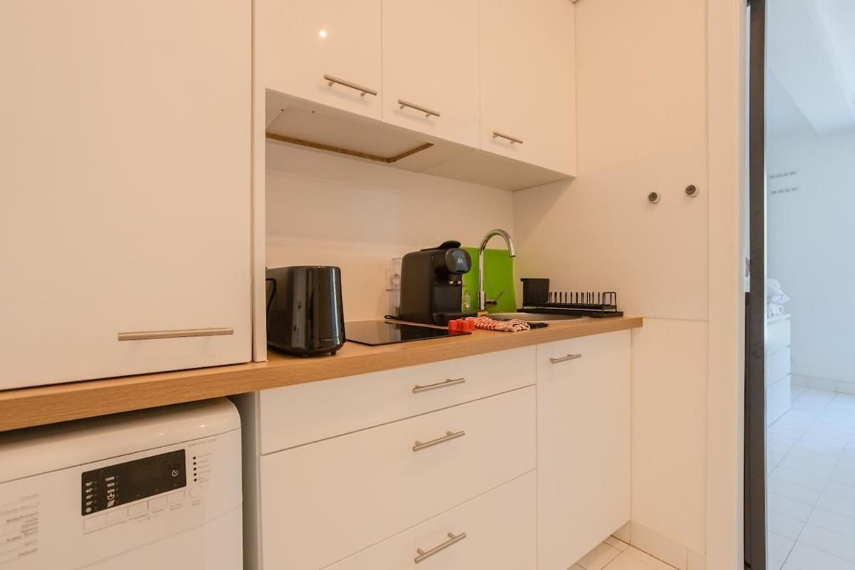 Appartement Nice, Grande Terrasse à 2 Pas De La Promenade *