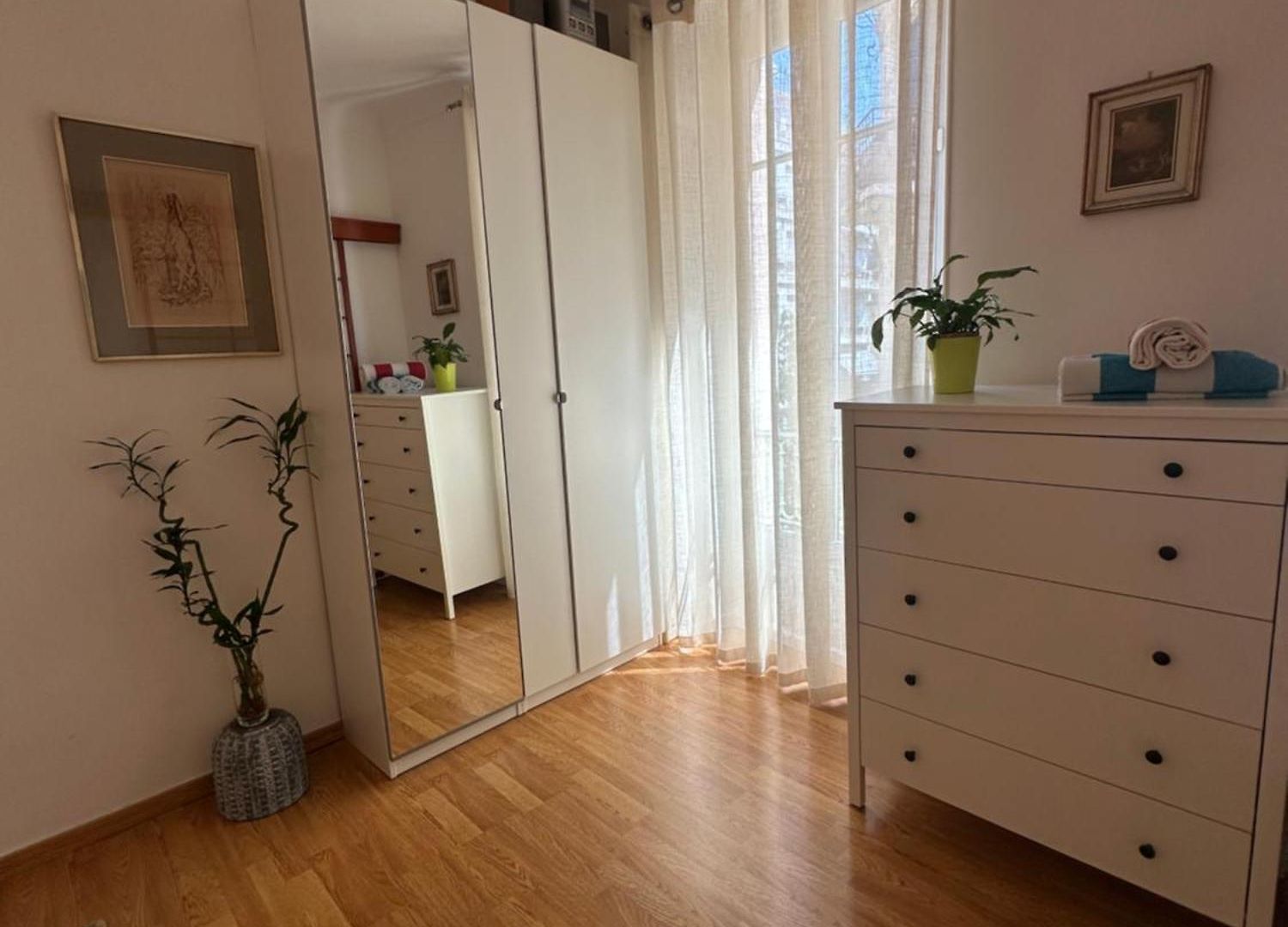 Carre D'or, Centre A Apartment