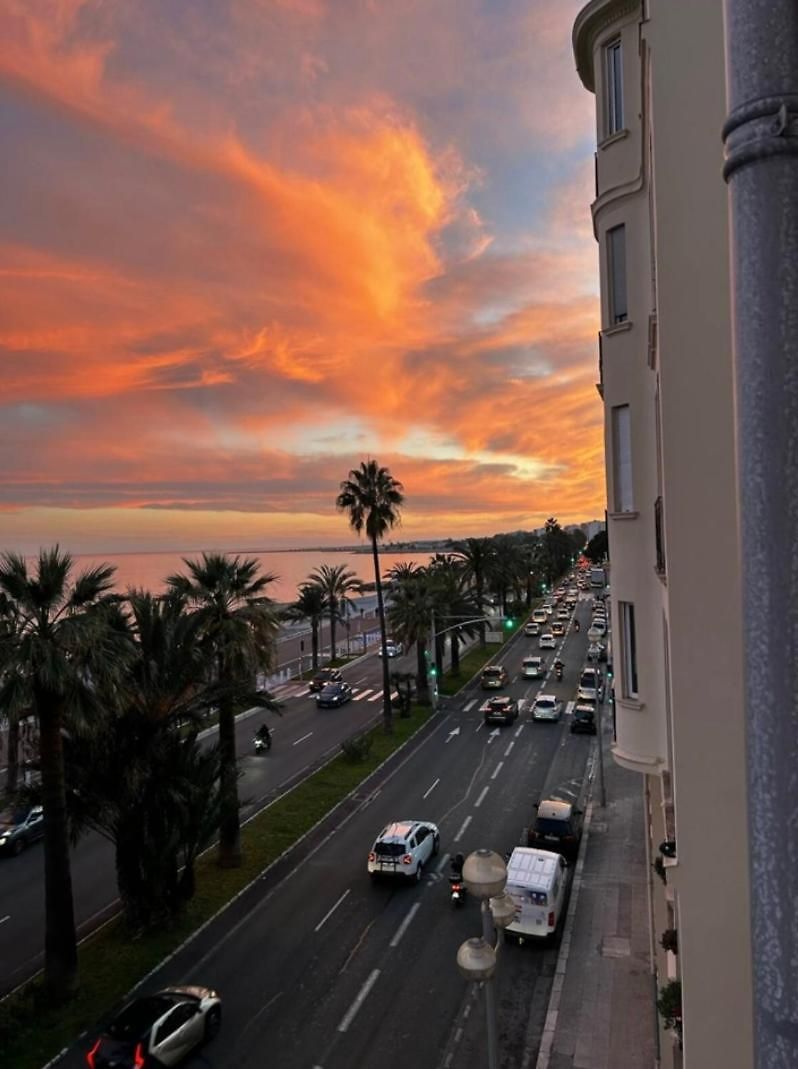 Vue Sur Promenade Des