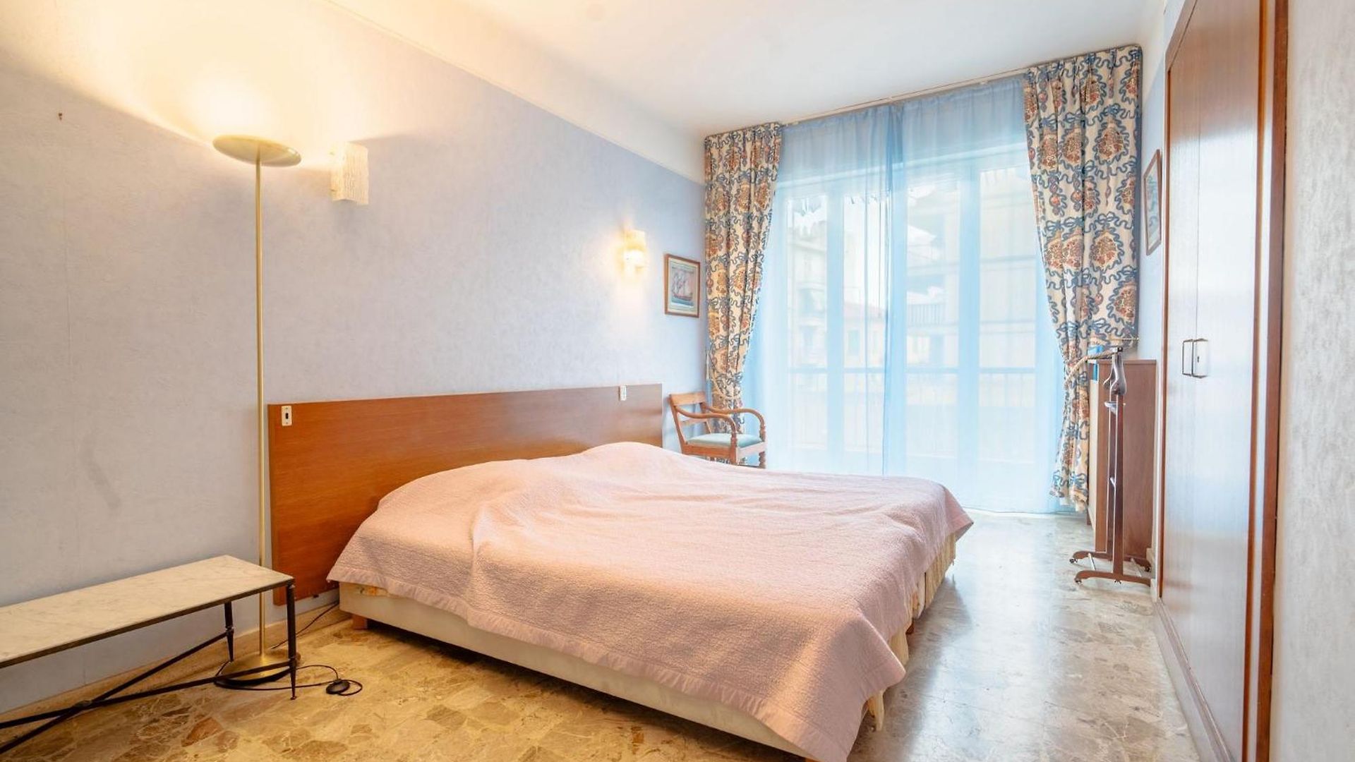 Big 140m2 5min Walk To Sea &promenade 3 Double Rooms,big Living 42m2, 3 Showers,9 Beds, Free Parking Appartement *