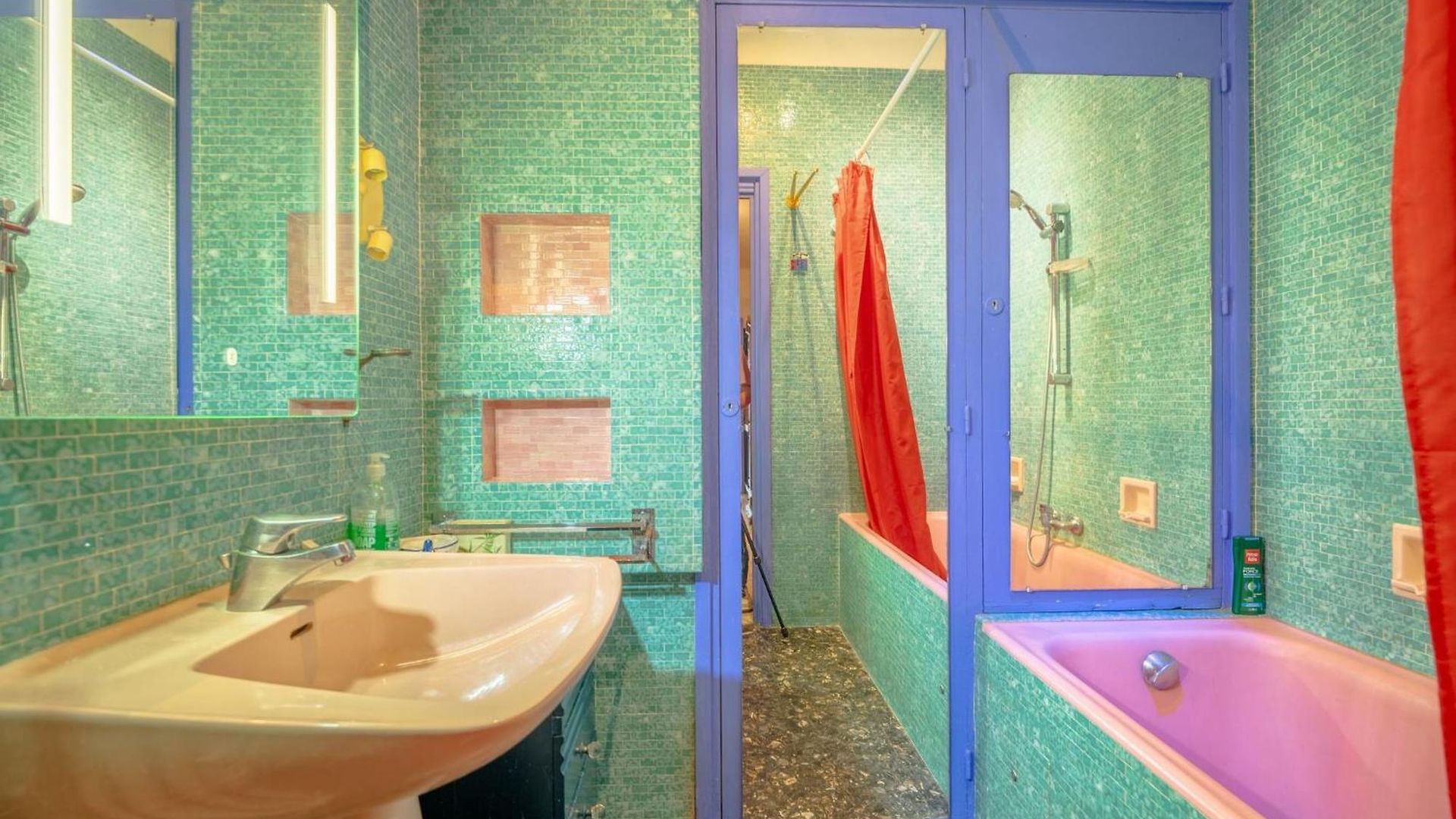 Appartement Big 140m2 5min Walk To Sea &promenade 3 Double Rooms,big Living 42m2, 3 Showers,9 Beds, Free Parking *