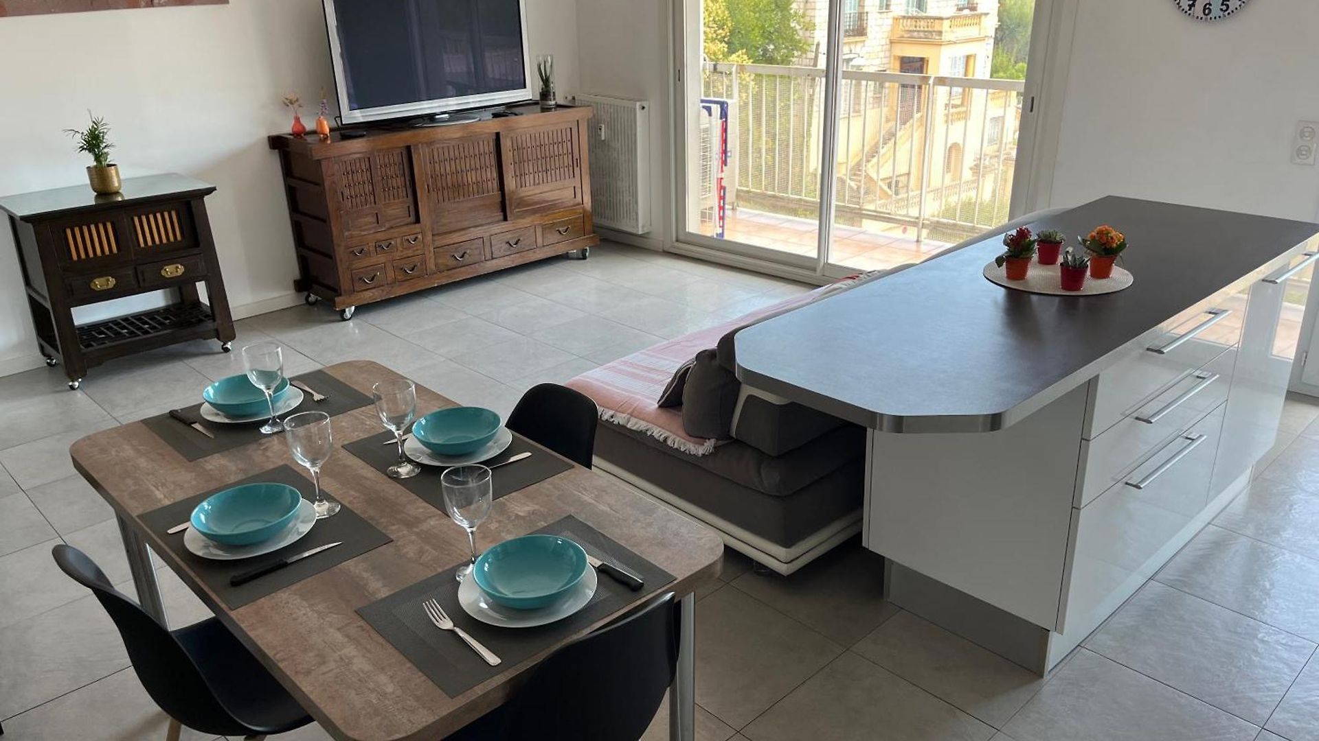 Très Beau 3 Pièces Spacieux Lumineux Et Climatisé Nice