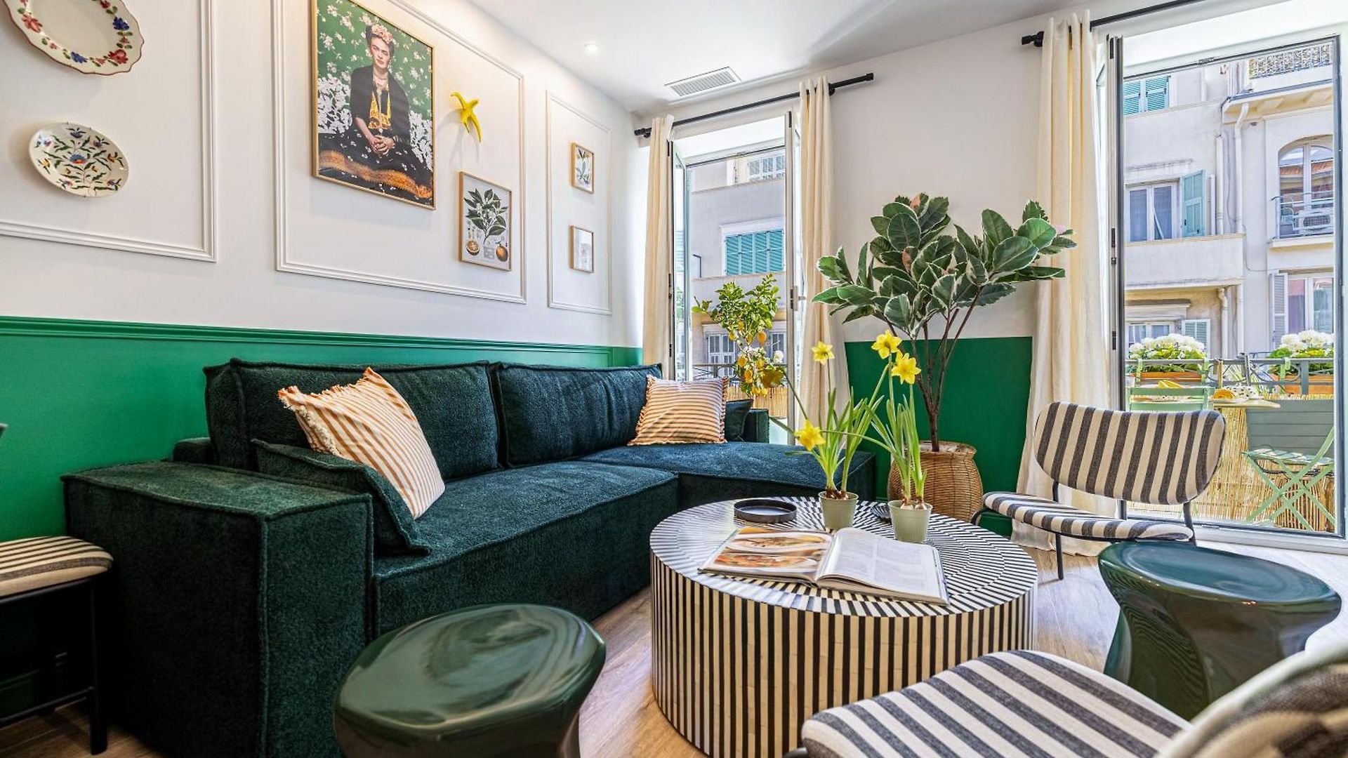 Appartement New! Remodeled & Spacious 4 Bedroom - 3 Bath - Heart Of - Ac In - With A Large Elevator