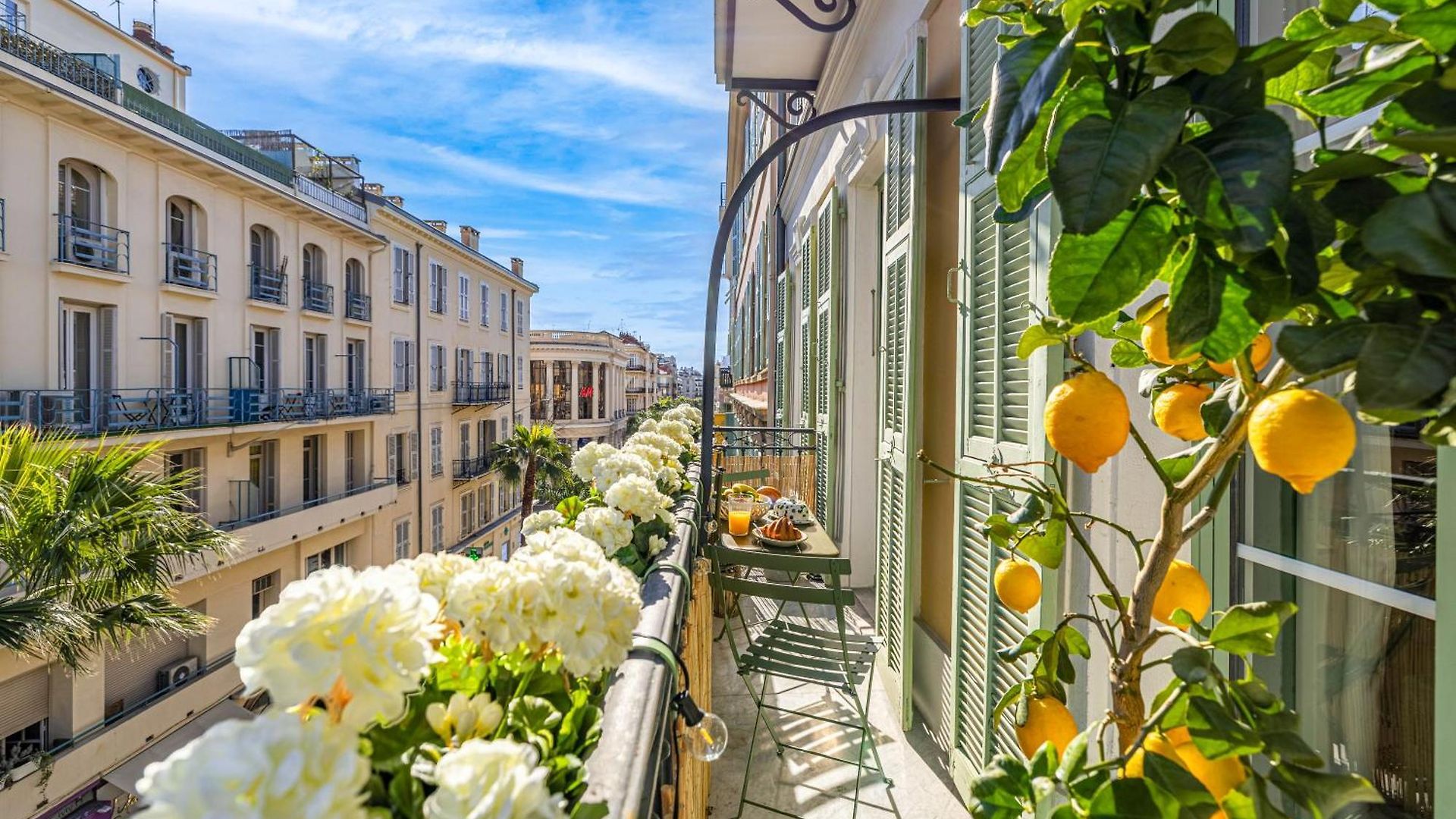 Appartement New! Remodeled & Spacious 4 Bedroom - 3 Bath - Heart Of - Ac In - With A Large Elevator *