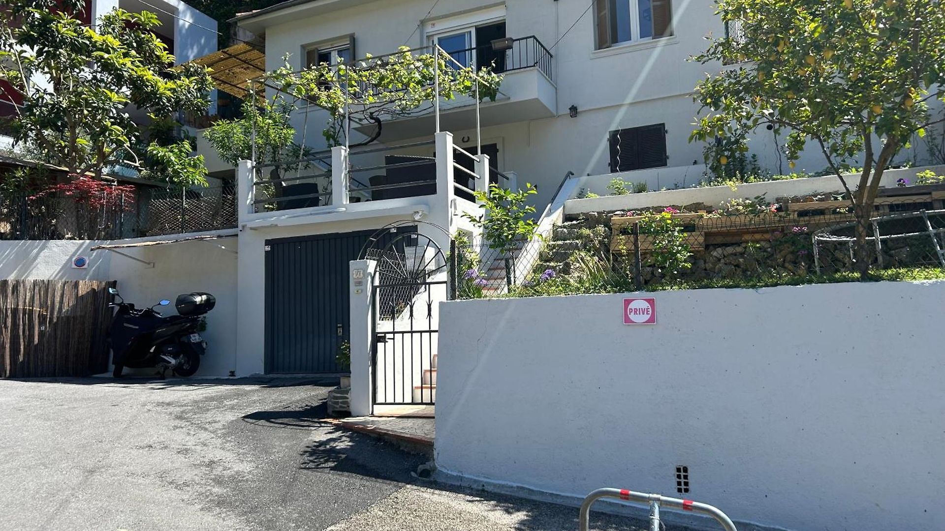 Climatisé Avec Terrasse Ombragée Dans Maison Au Calme Et Dans La Verdure Appartement *