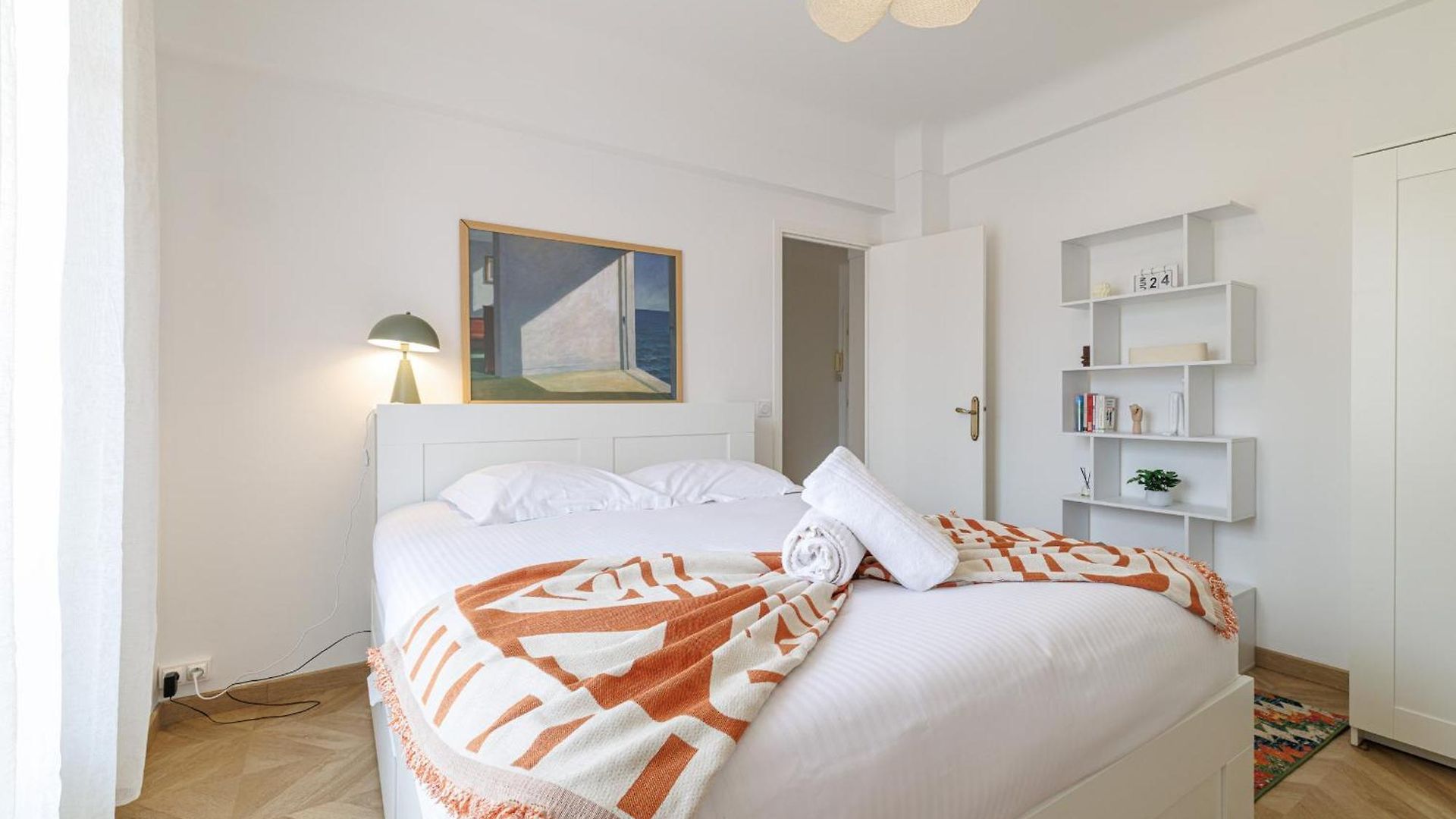 Wide & Cozy 1 Bdr Downtown Apartment Nice