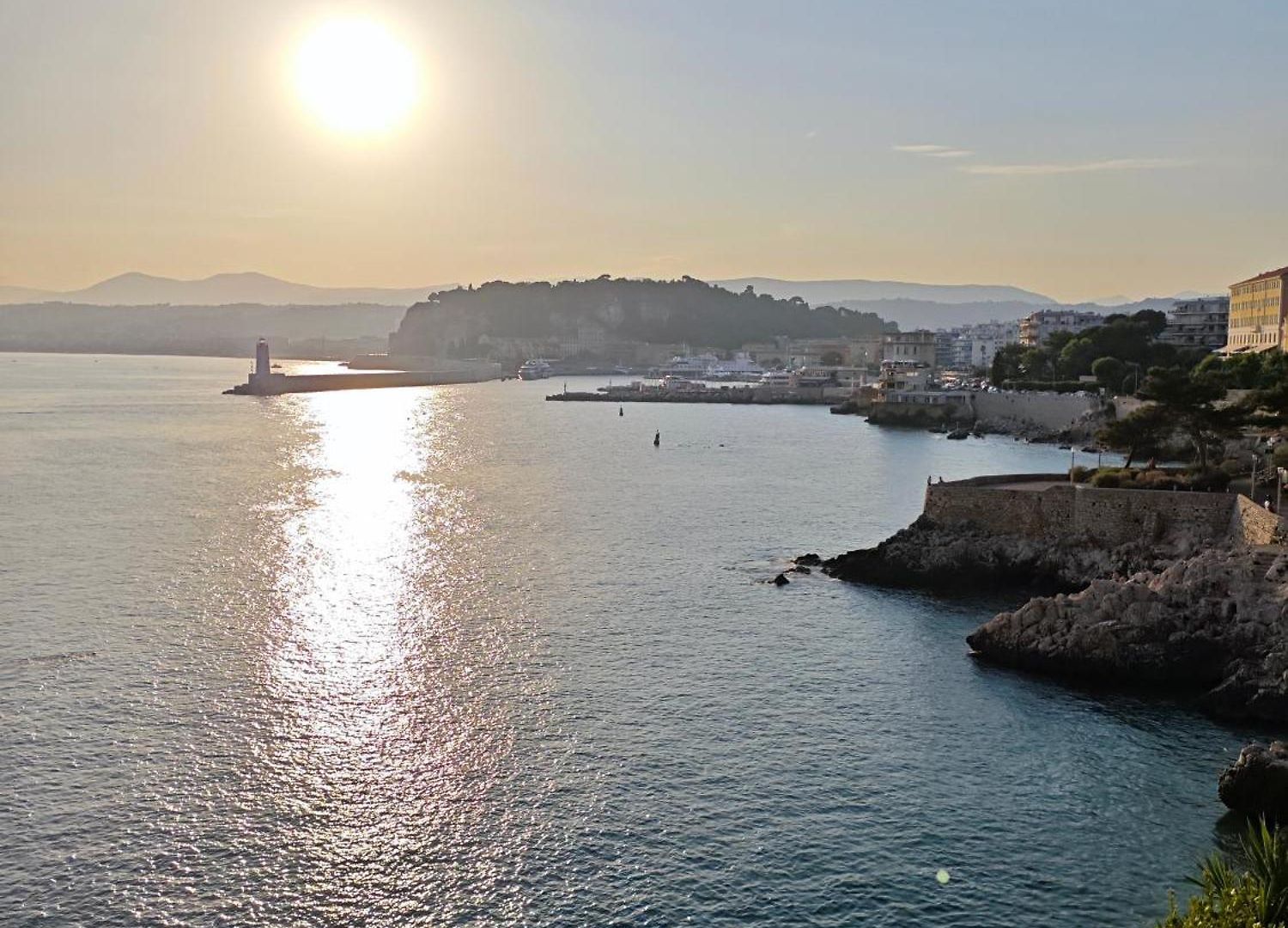 3p 72m2 Climatisé Vue Exceptionnelle Cathédrale St Nicolas Et Appartement