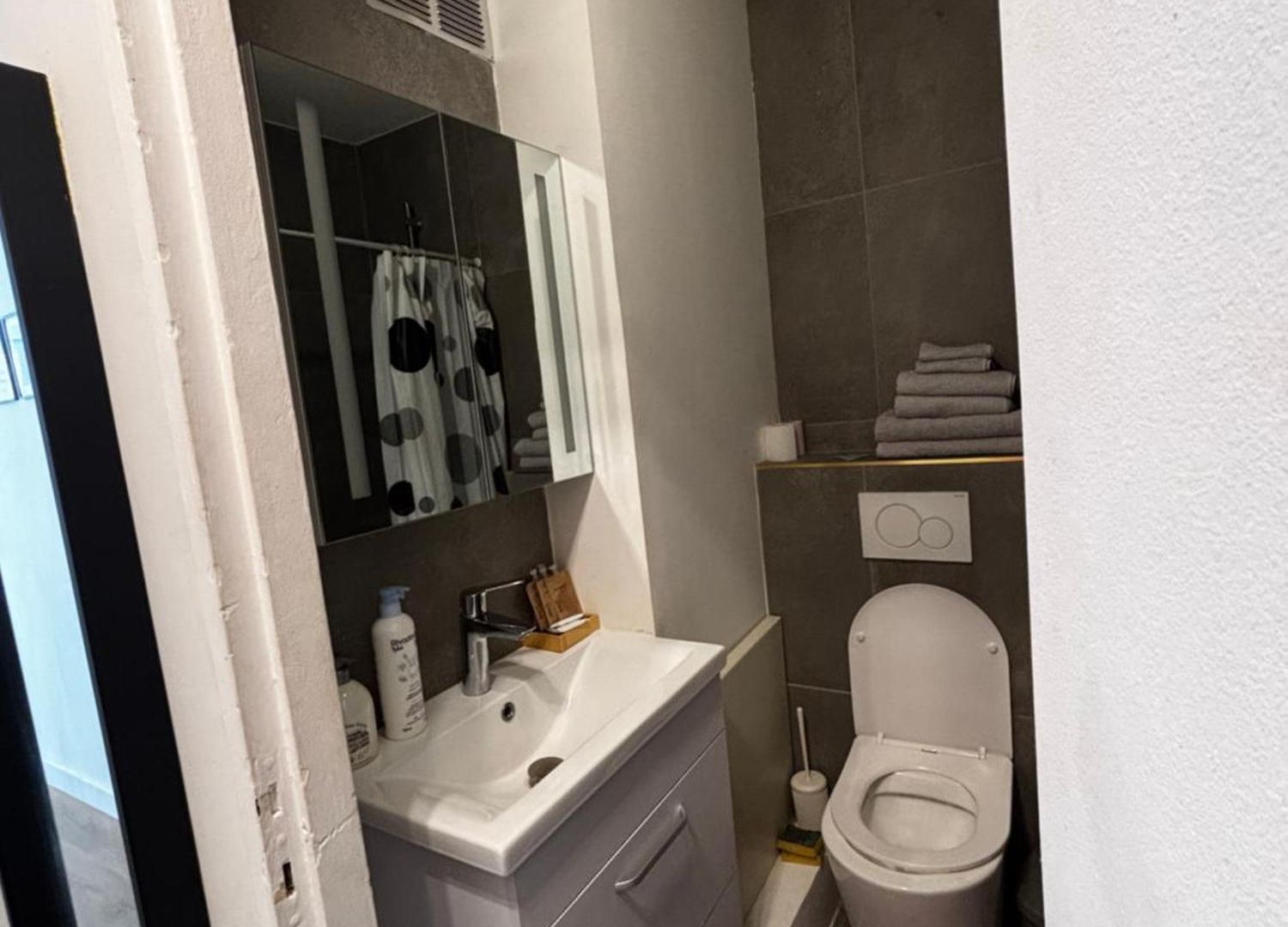 For 2 Adults With Air-conditioning Appartement *
