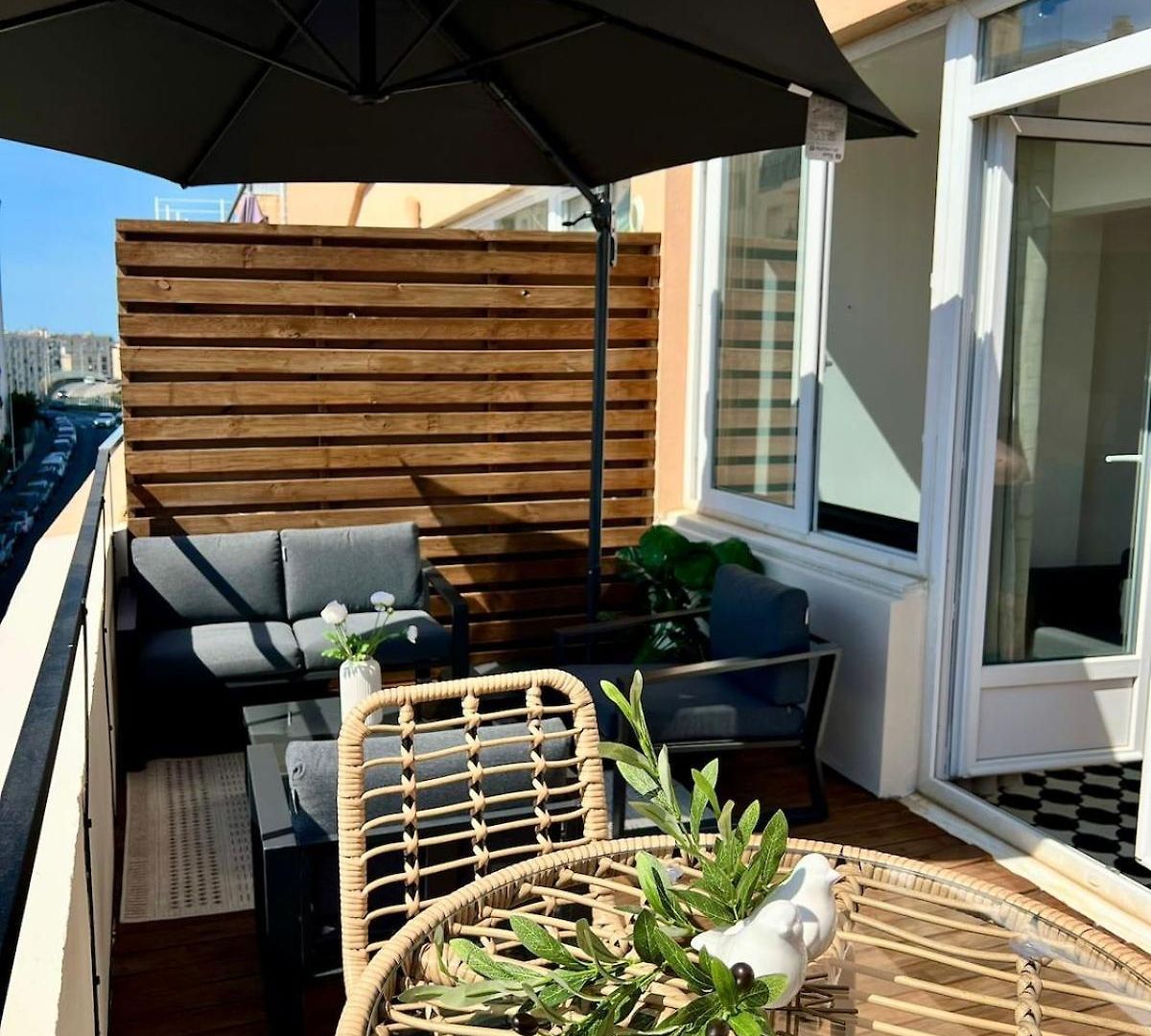 Theniceterrace *
