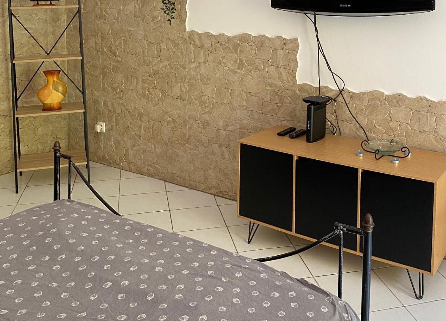 Hébergement de vacances Serenice - F2 Au Calme, Climatisé, Wifi Et Parking Gratuit Nice