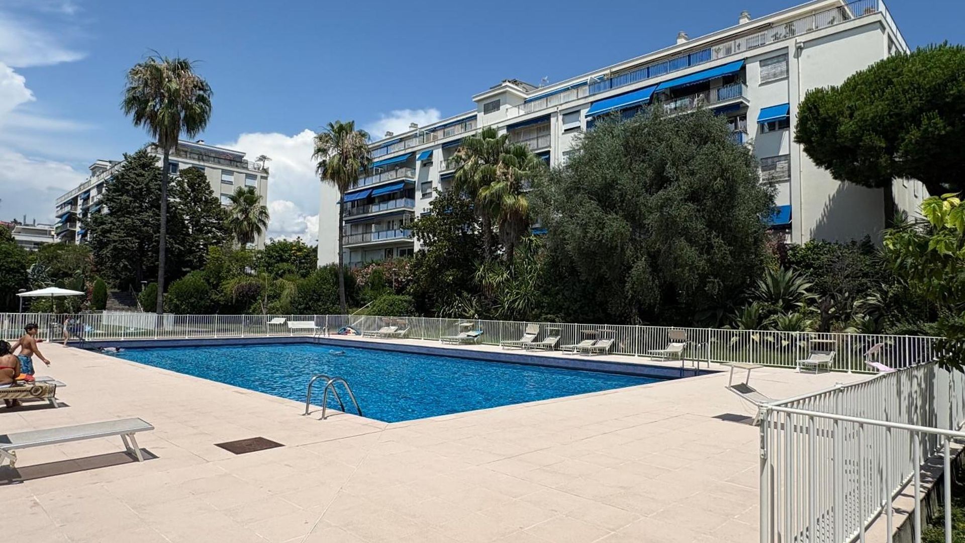 La Palmeraie Pool Ac * Nice