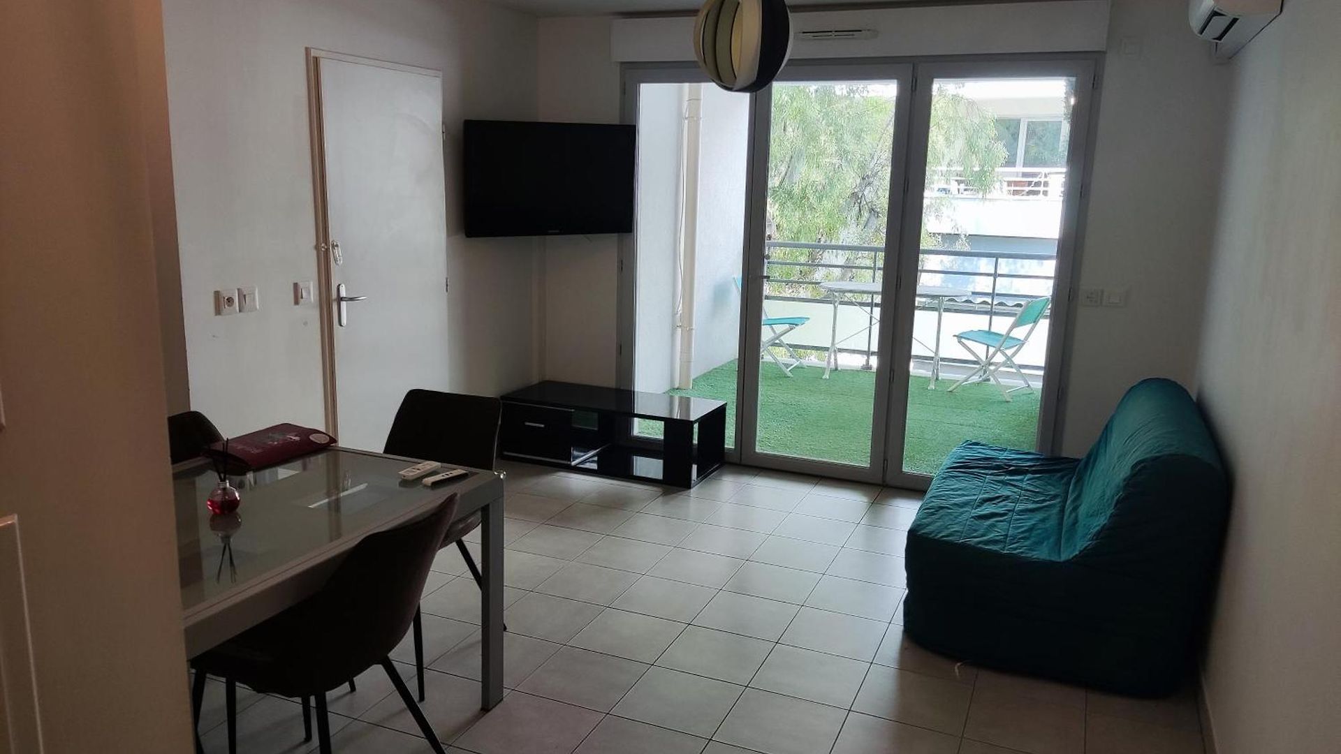 Deux Pieces Bien Situe Et Pratique Apartment