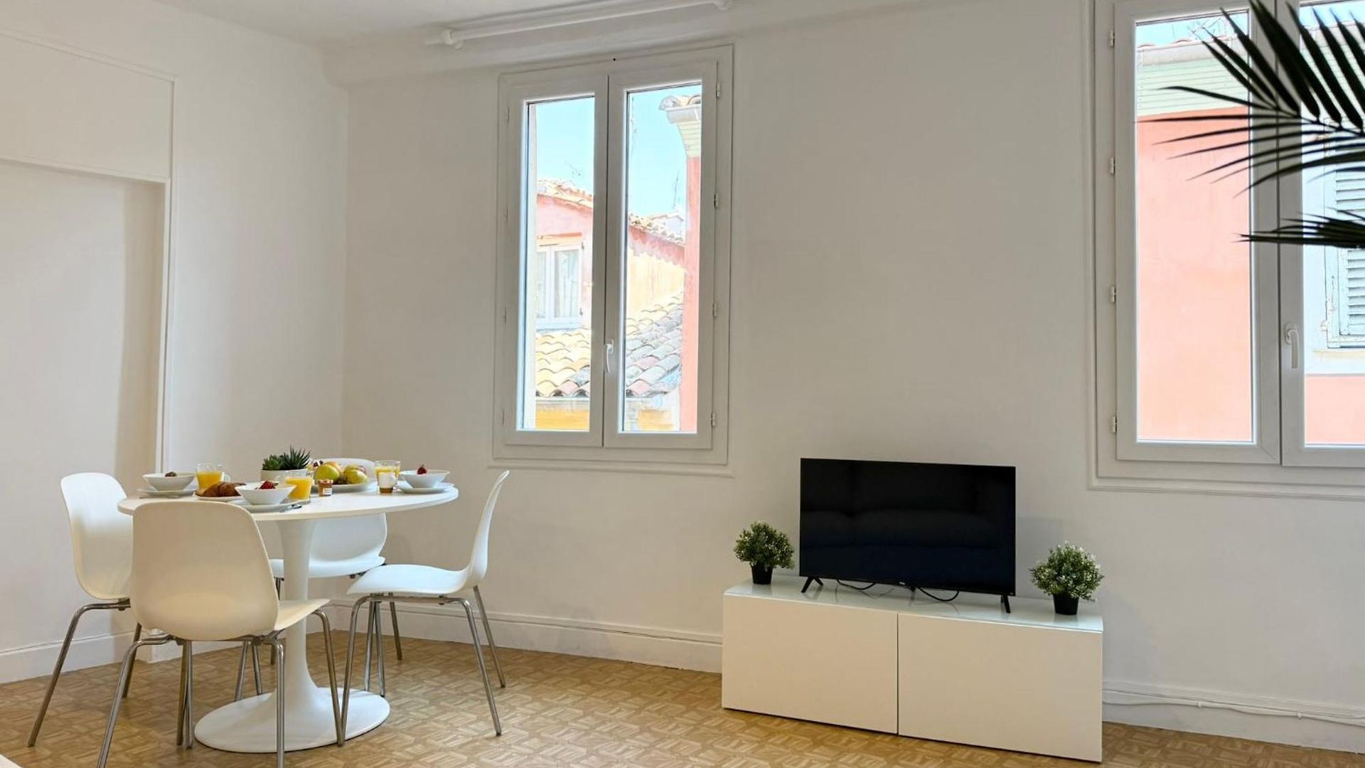 2 Pièces Proche Appartement *