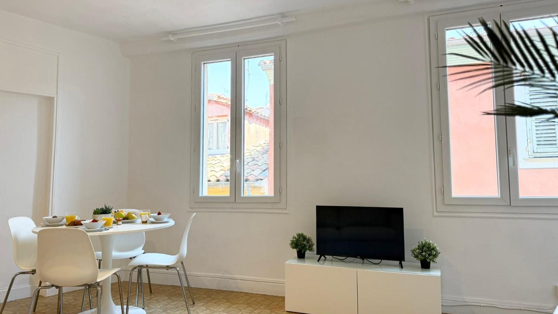 2 Pièces Proche Appartement *