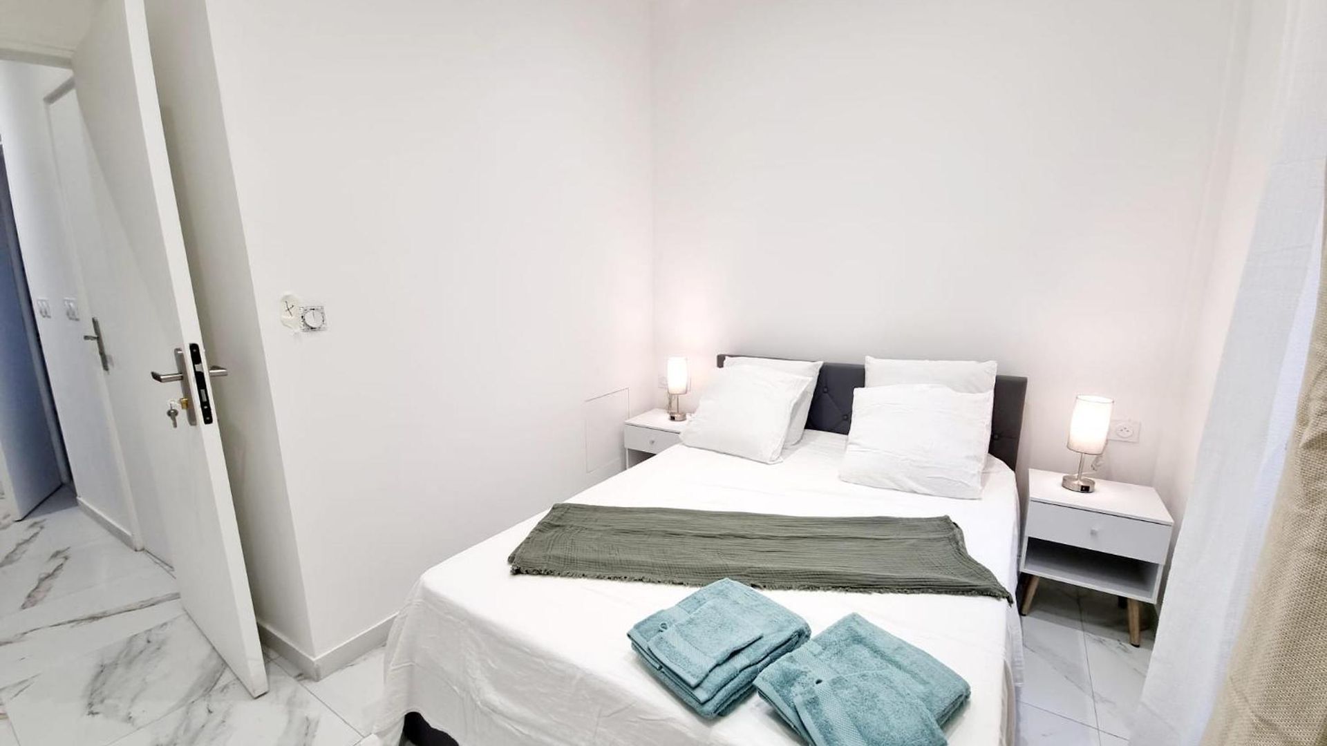 Apartment Spacious Family Near Sea - *