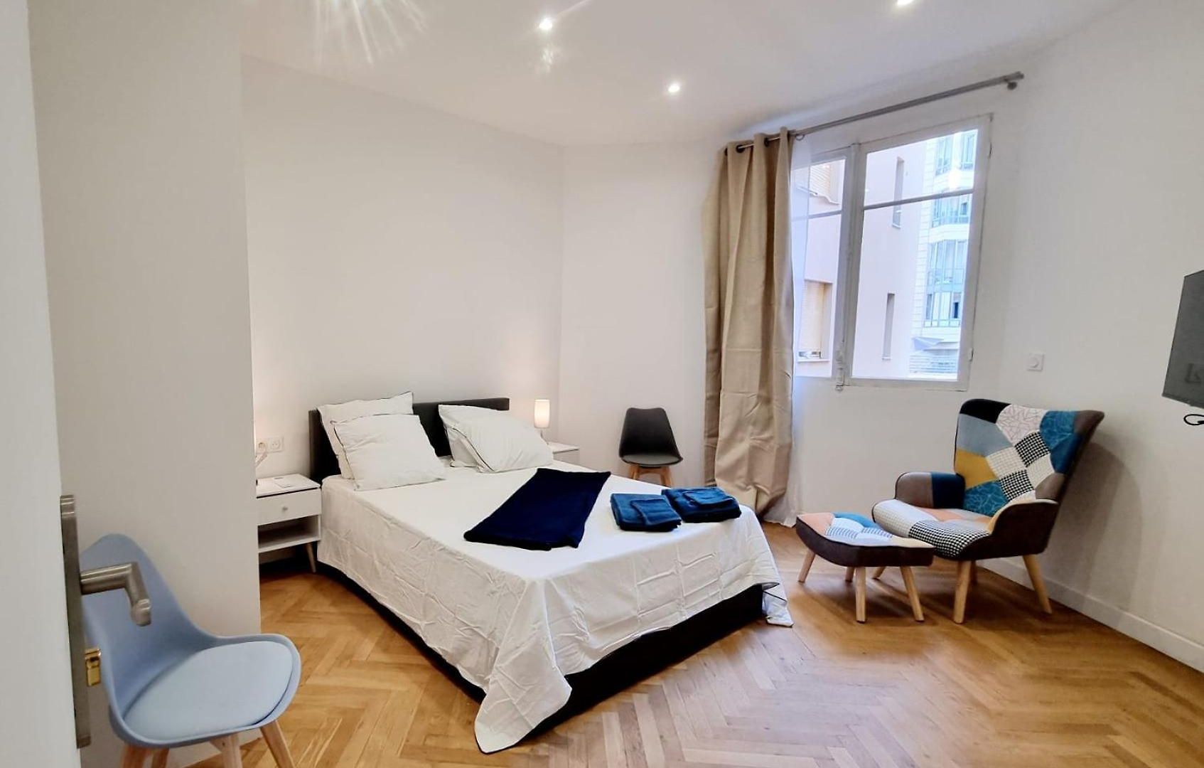 Apartment Spacious Family Near Sea - *
