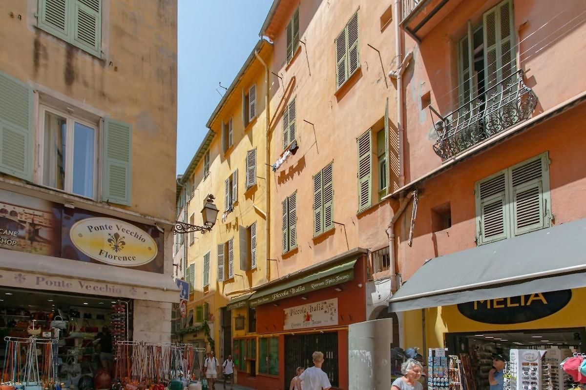 #3 Staywizus - Mascoinat 1bdr Old Town, Near Fan & Wifi