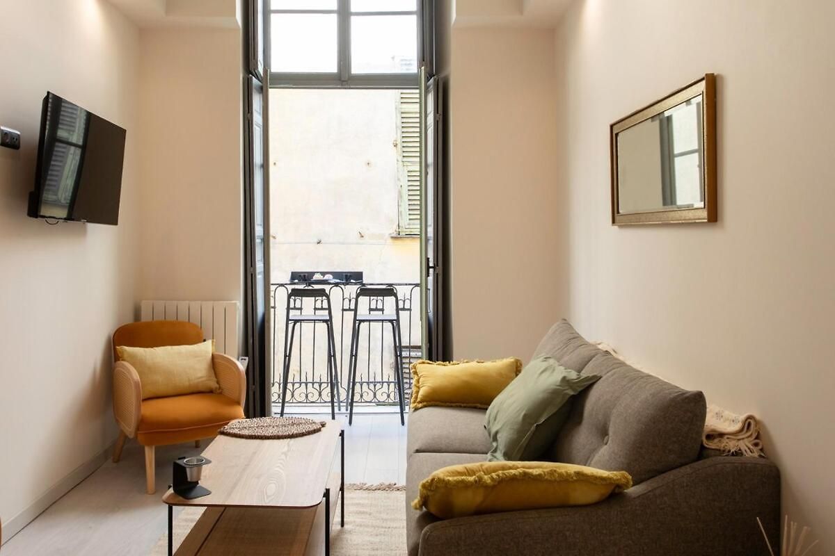 #3 Staywizus - Mascoinat 1bdr Old Town, Near Fan & Wifi Appartement *
