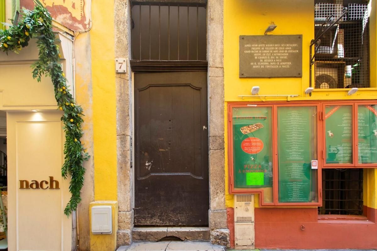 #3 Staywizus - Mascoinat 1bdr Old Town, Near Fan & Wifi