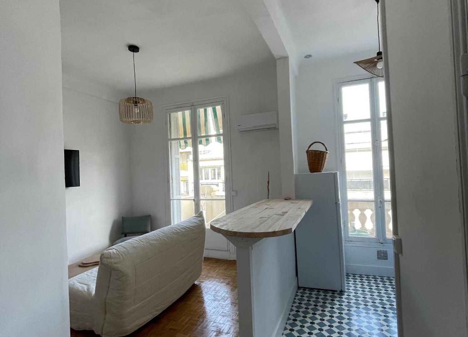Centre Palais Ophelia Apartment