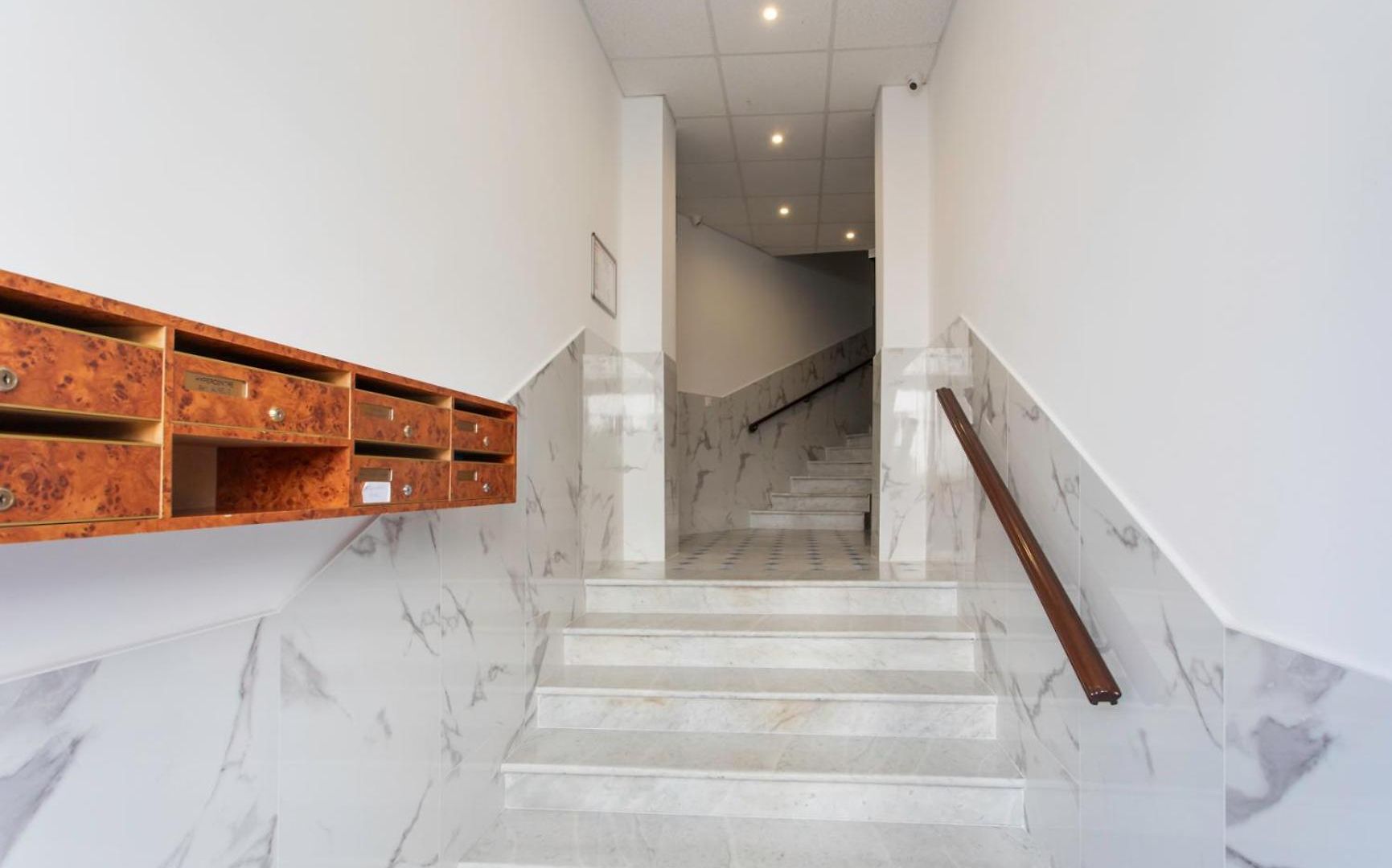 #28 Staywizus -1 Bdr Flat Ac Balcony Hper 10mins To & Old Town Appartement *