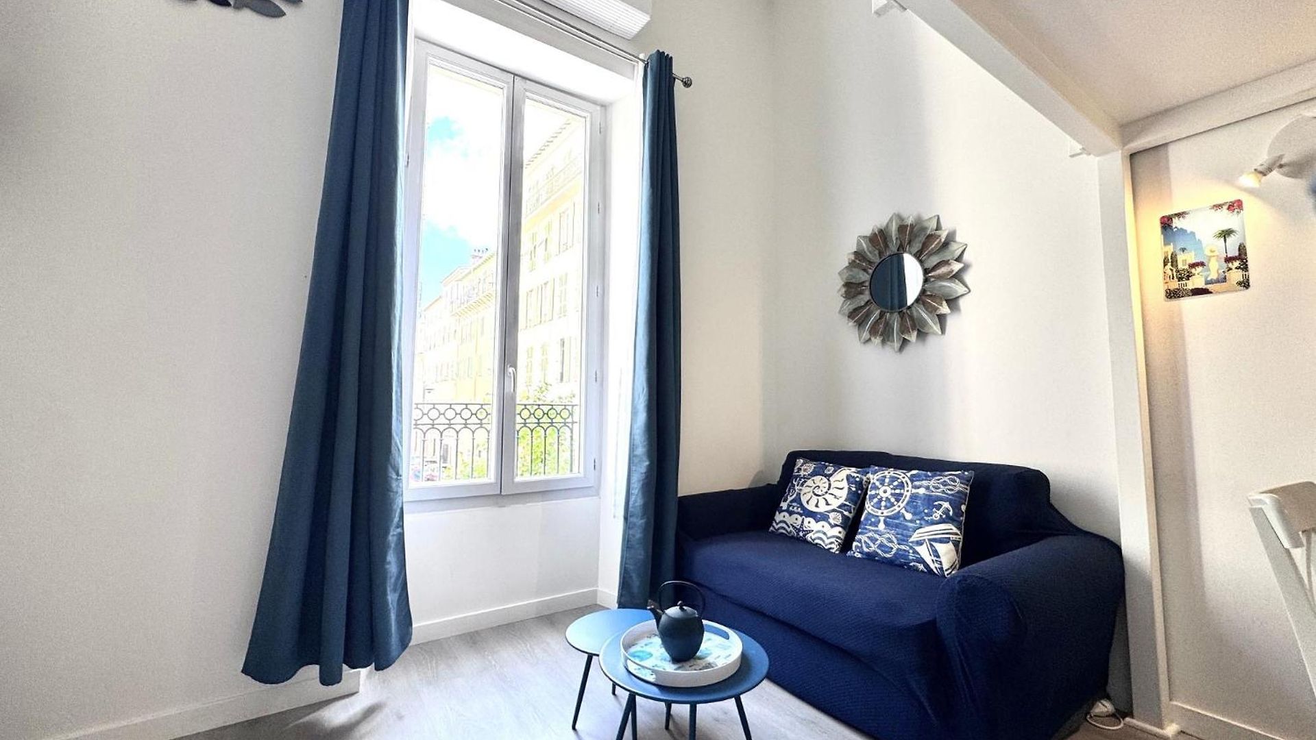 - Duplex Carré D'or - 100m Promenade Des
