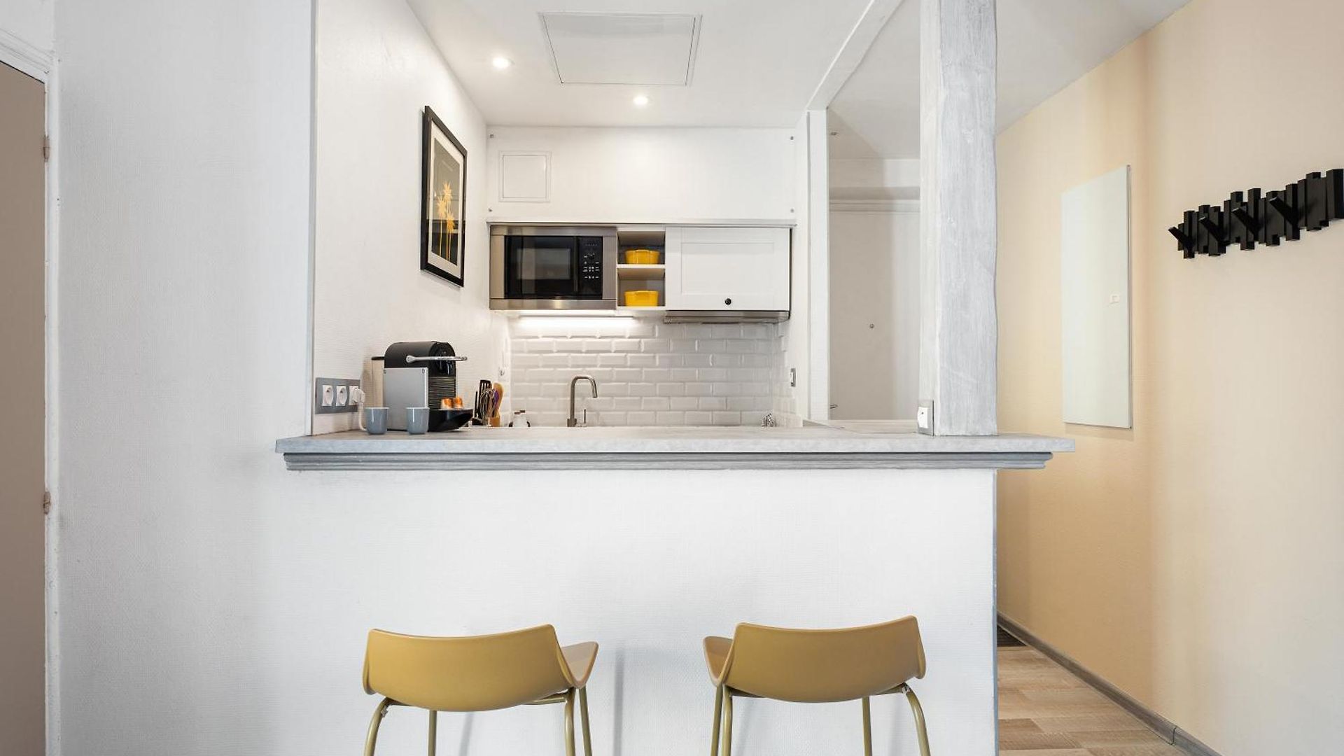 Appartement Renting - 35b Massena - Chic Cosy Calm Balcony Massena Pedestrian Heart *